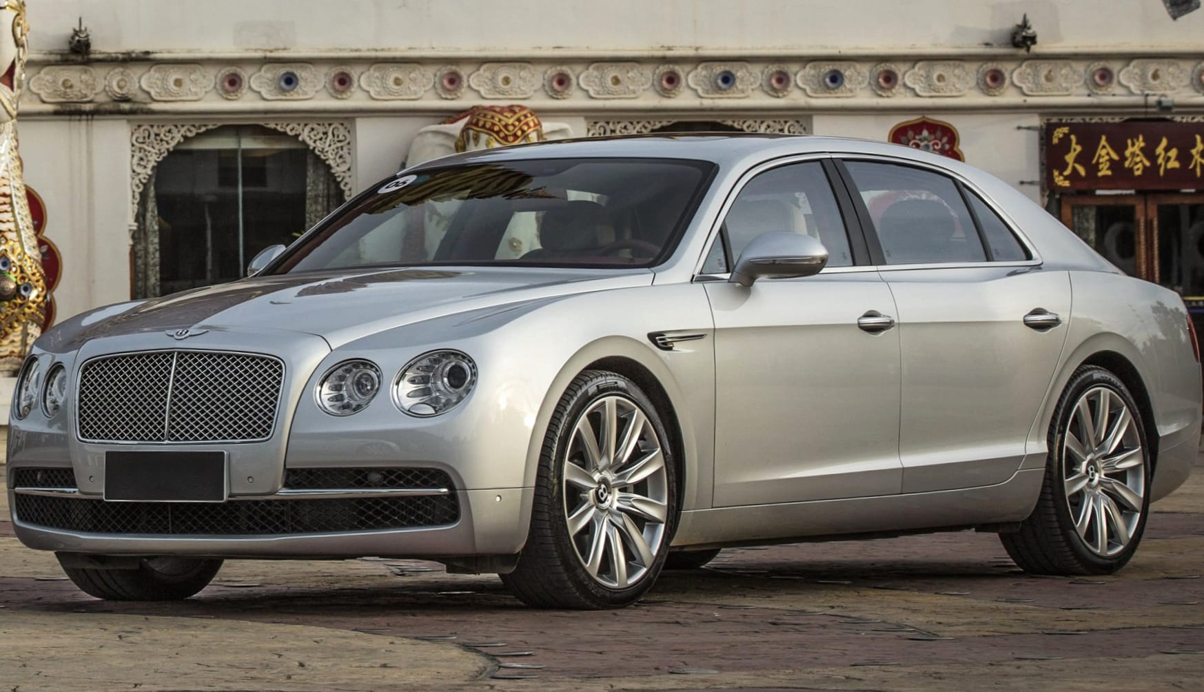 Bentley Flying Spur V8 wallpapers HD quality