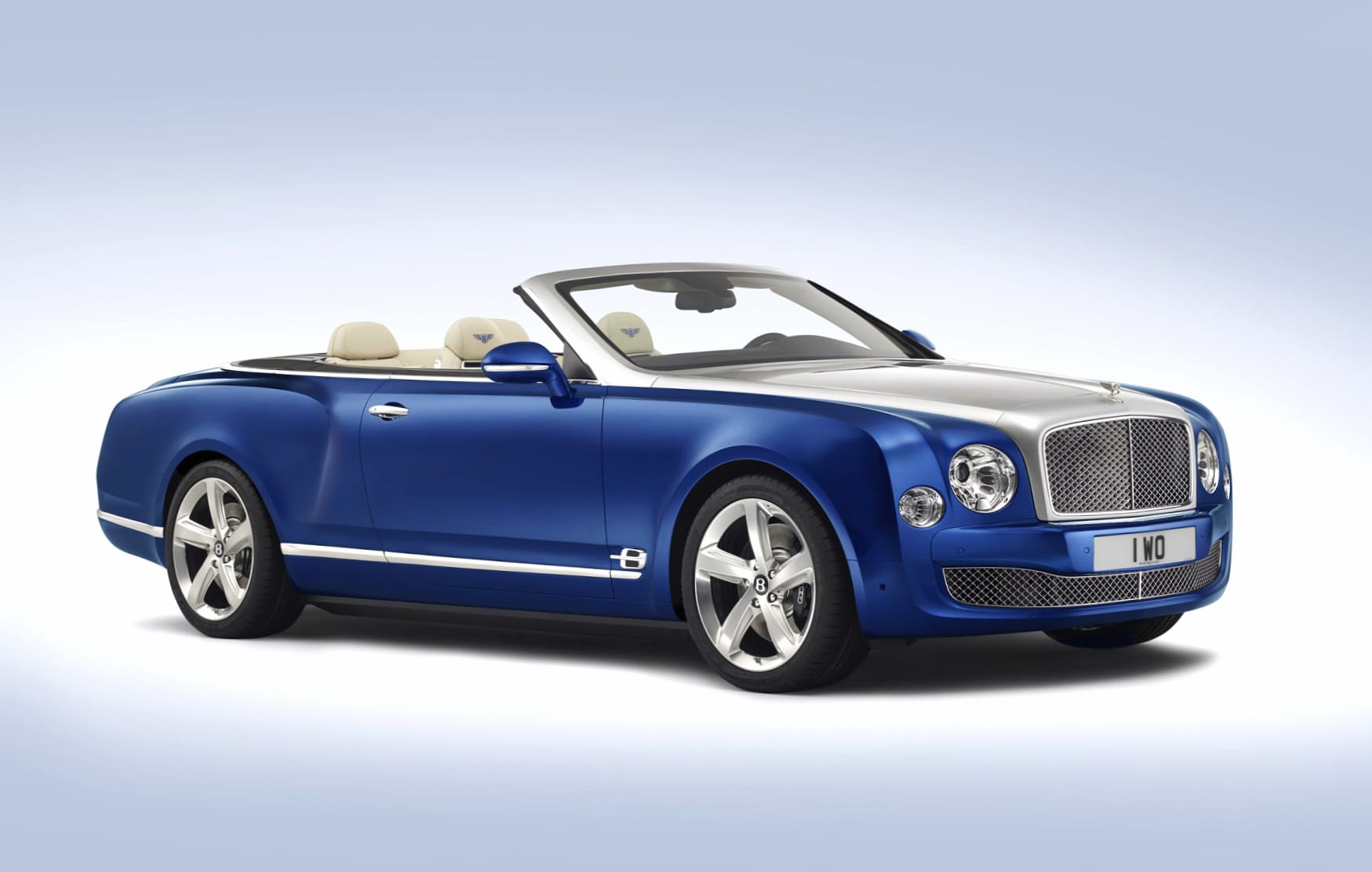 Bentley Grand at 1280 x 960 size wallpapers HD quality
