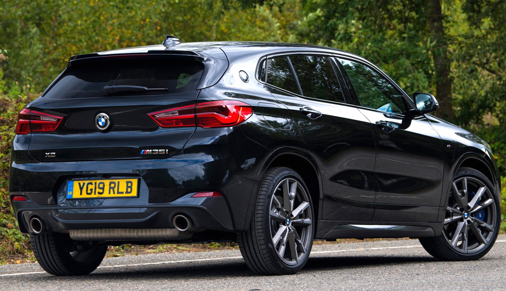 BMW X2 M35i at 750 x 1334 iPhone 6 size wallpapers HD quality