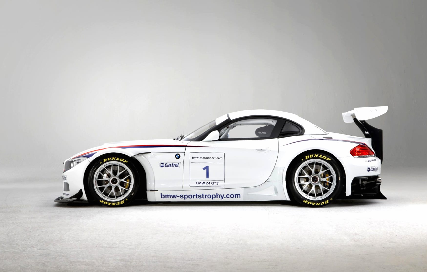BMW Z4 GT3 at 1334 x 750 iPhone 7 size wallpapers HD quality