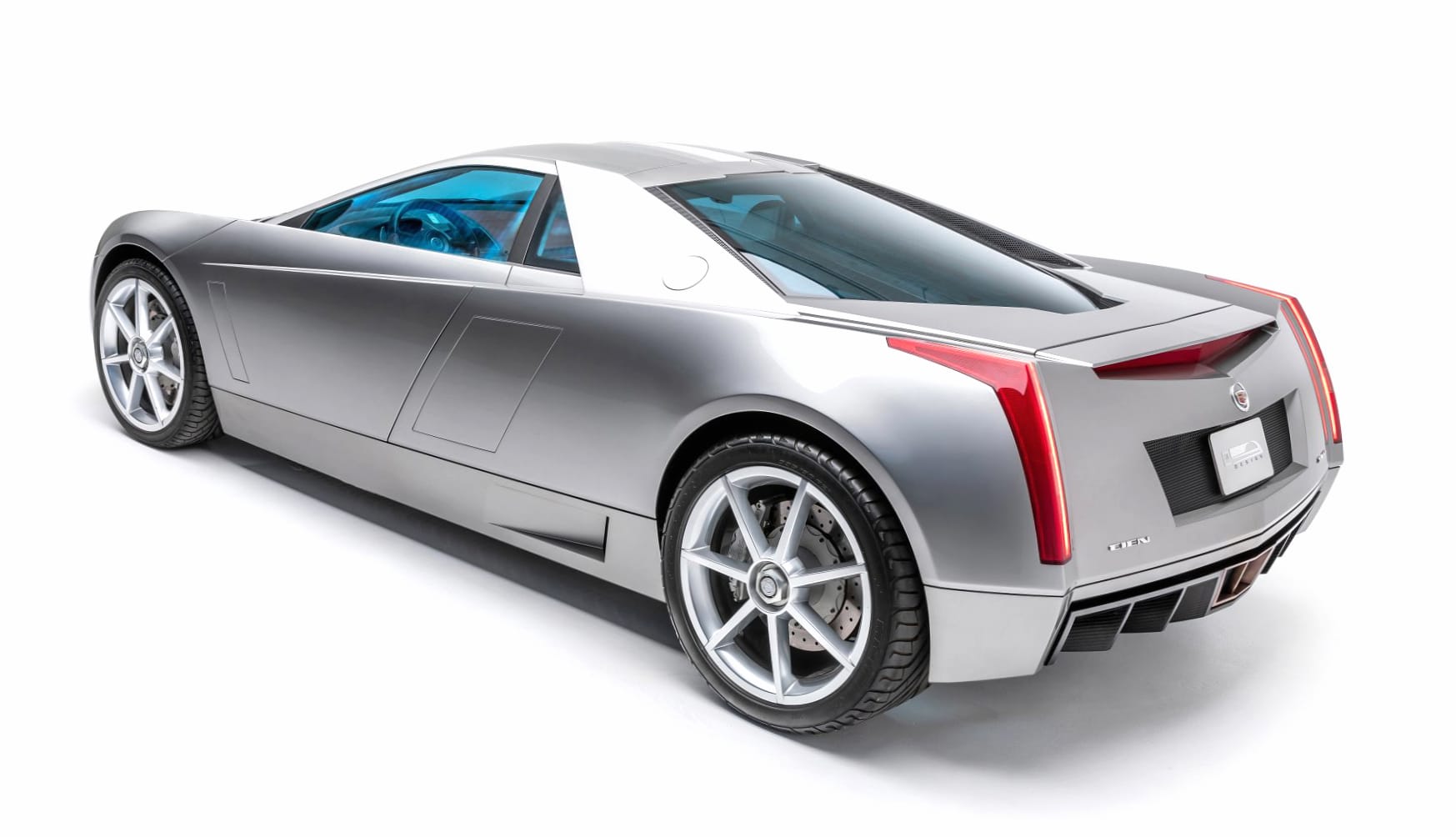 Cadillac Cien at 750 x 1334 iPhone 6 size wallpapers HD quality