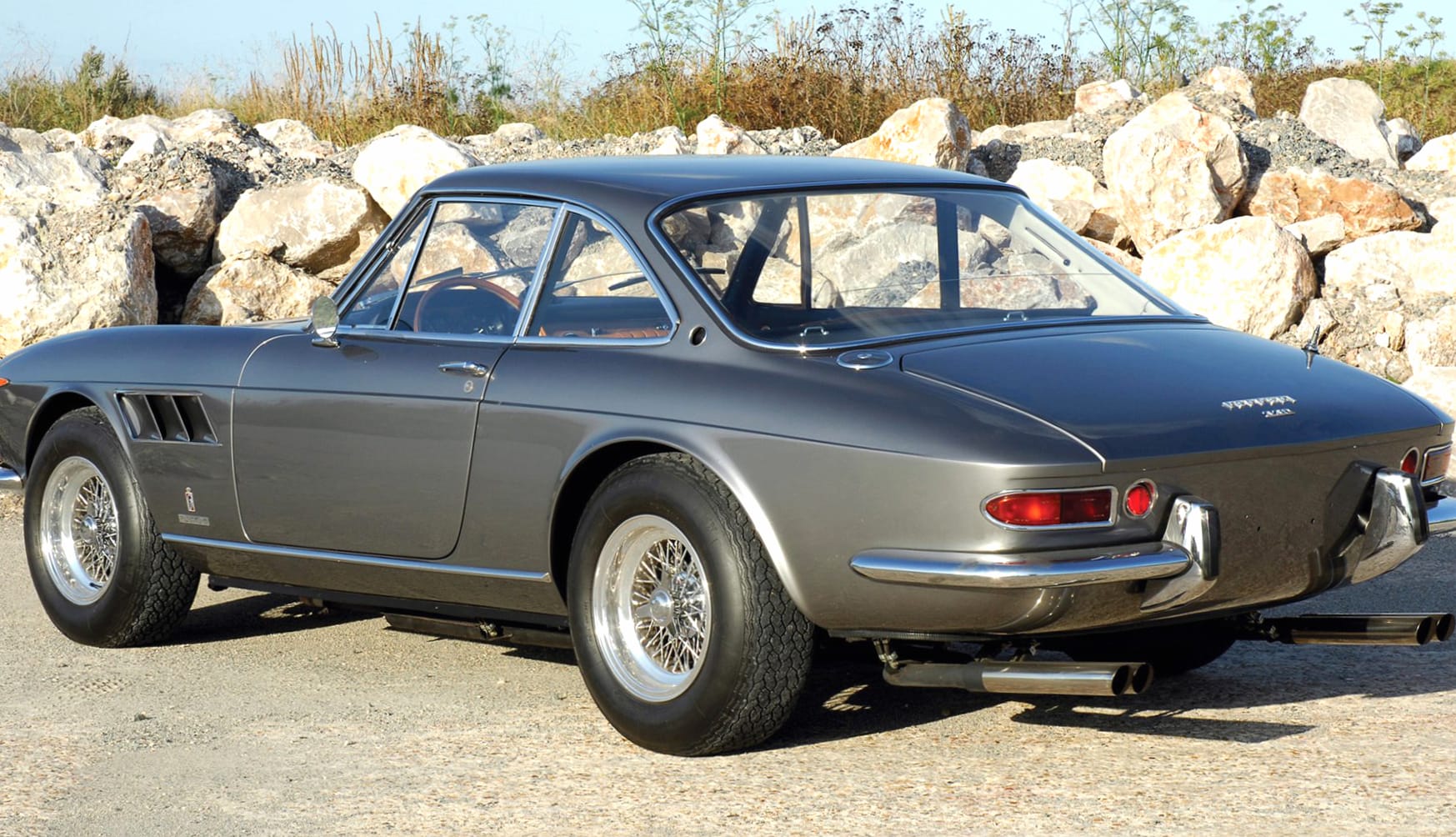 Ferrari 330 GTC at 750 x 1334 iPhone 6 size wallpapers HD quality