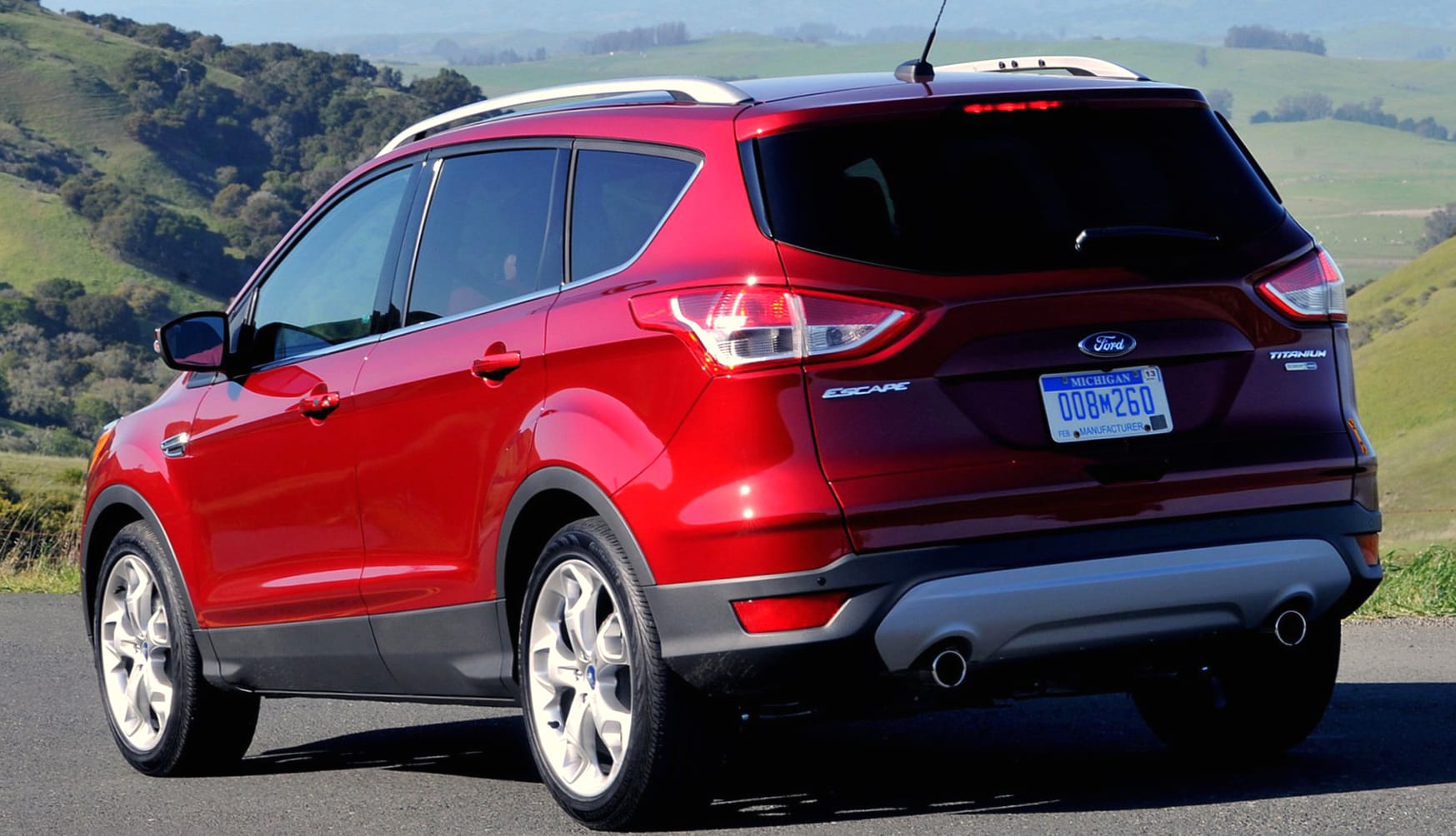 Ford Escape Titanium at 640 x 1136 iPhone 5 size wallpapers HD quality