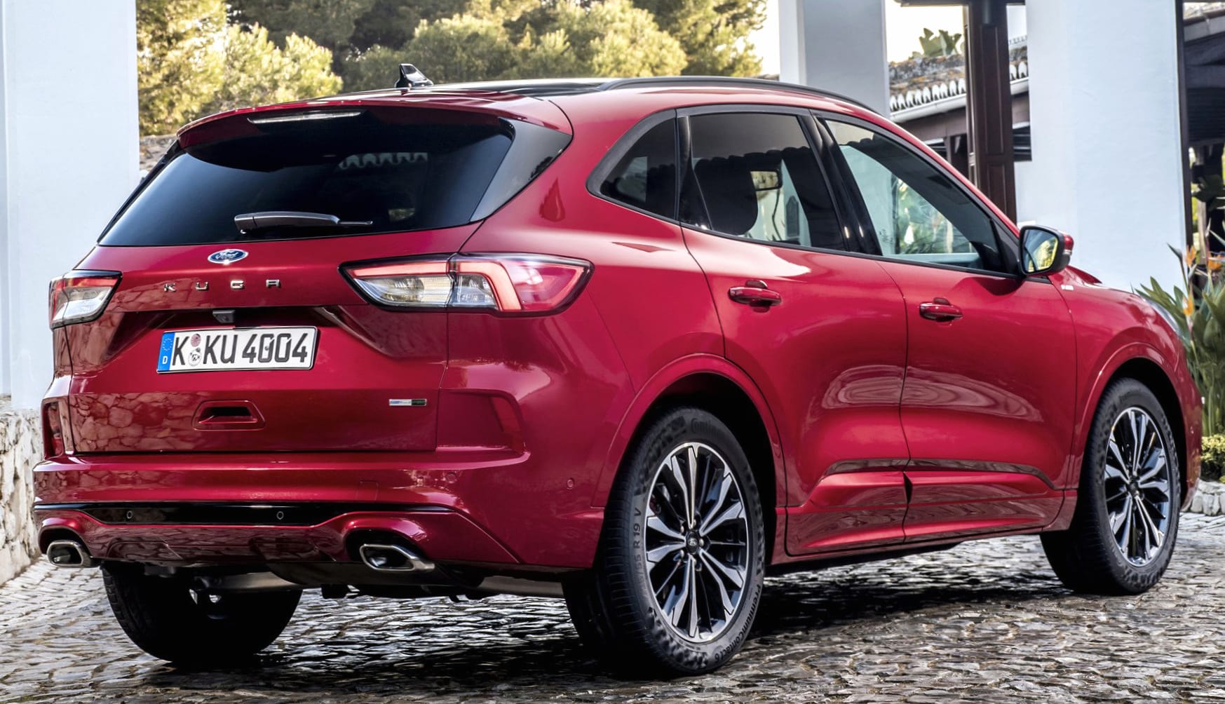 Ford Kuga at 1024 x 768 size wallpapers HD quality