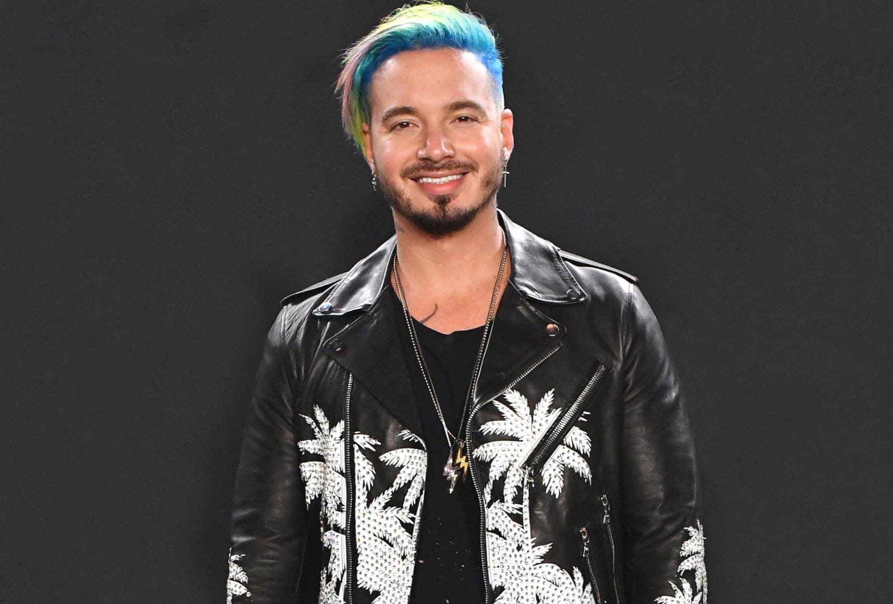 J Balvin at 1334 x 750 iPhone 7 size wallpapers HD quality