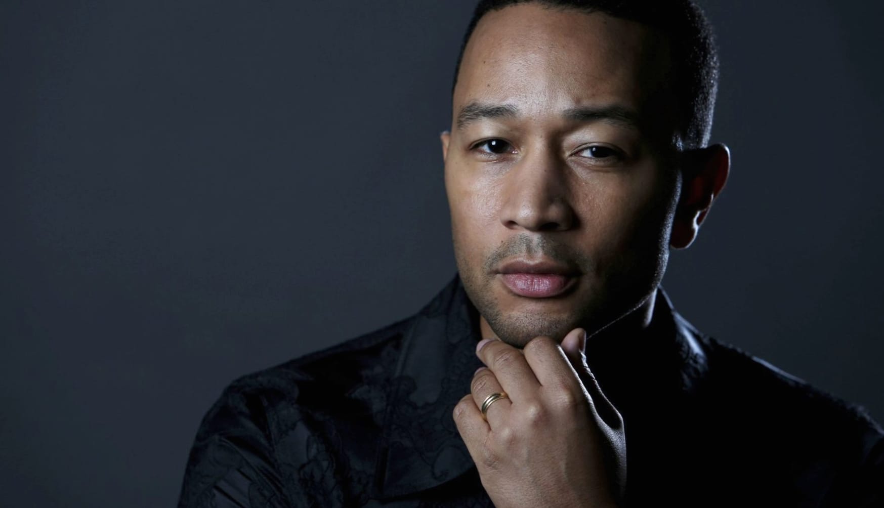 John Legend at 640 x 960 iPhone 4 size wallpapers HD quality