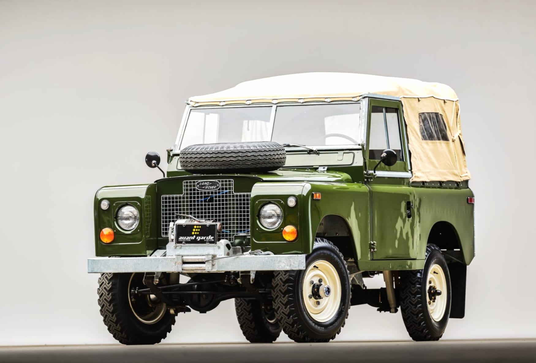 Land Rover 88 Series IIA at 1152 x 864 size wallpapers HD quality