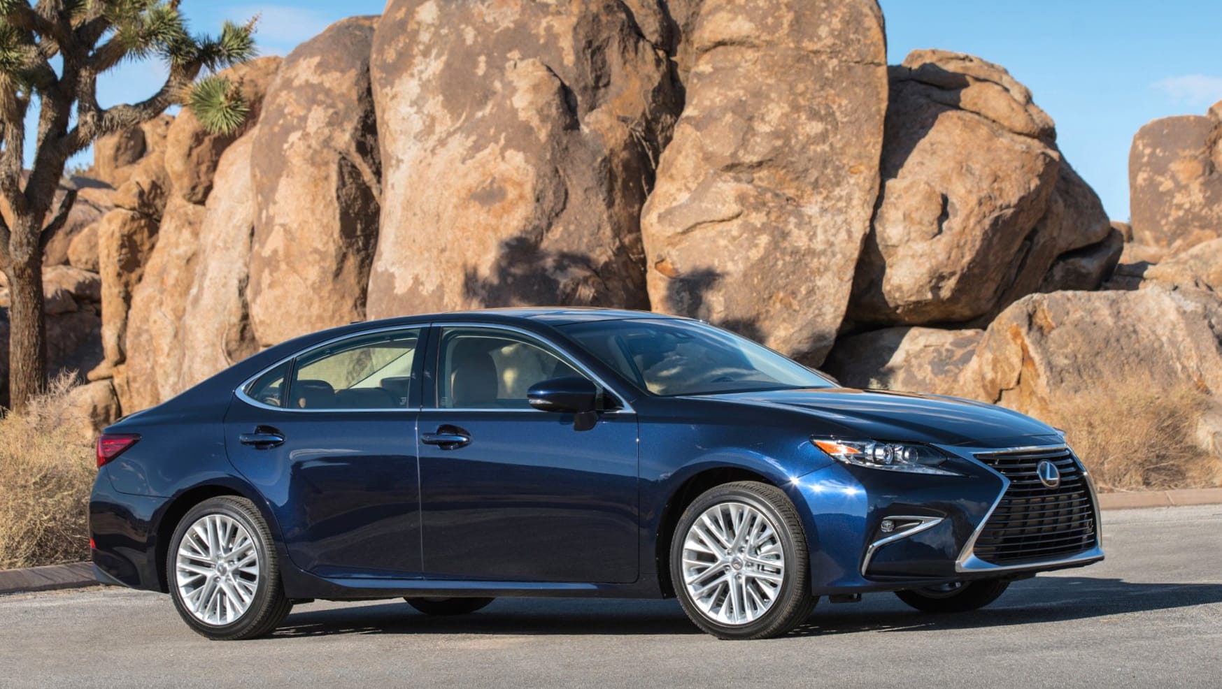 Lexus ES 350 at 1280 x 960 size wallpapers HD quality