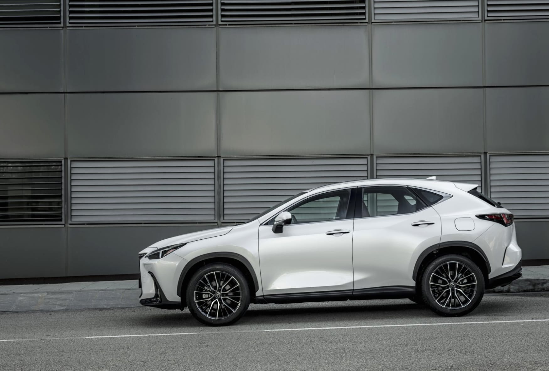 Lexus NX 250 at 1600 x 1200 size wallpapers HD quality