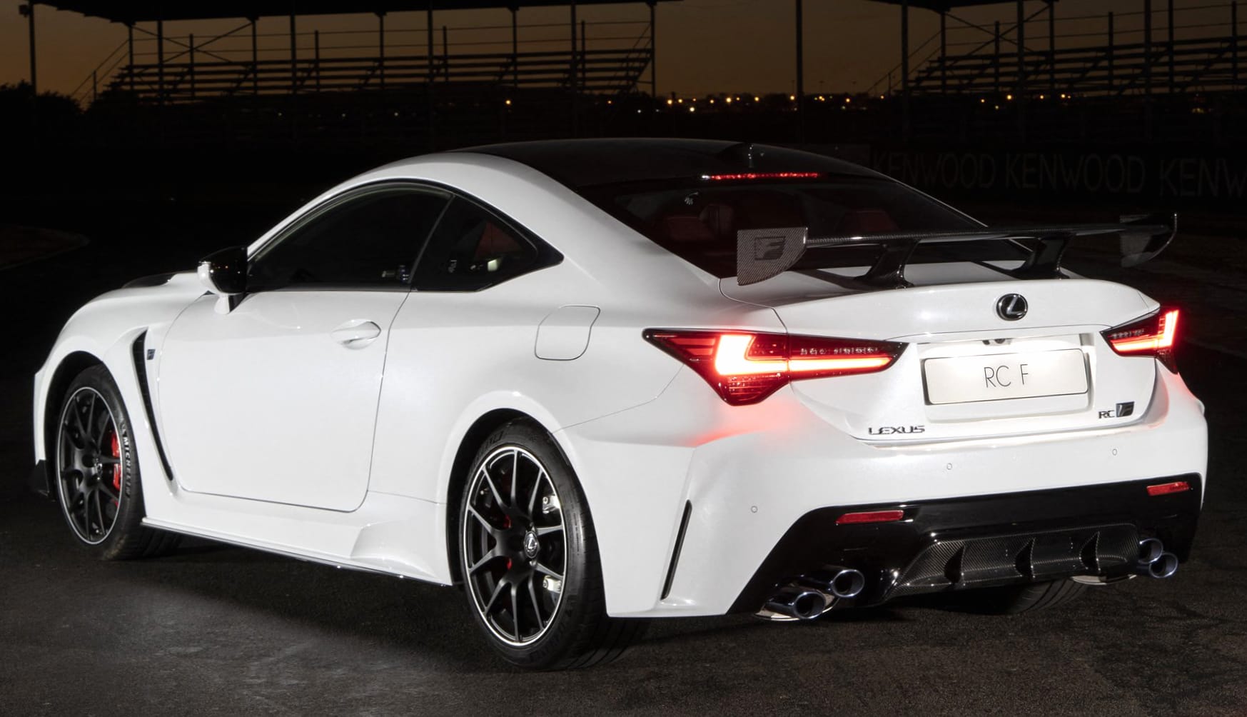 Lexus RC F Track Edition at 1024 x 768 size wallpapers HD quality