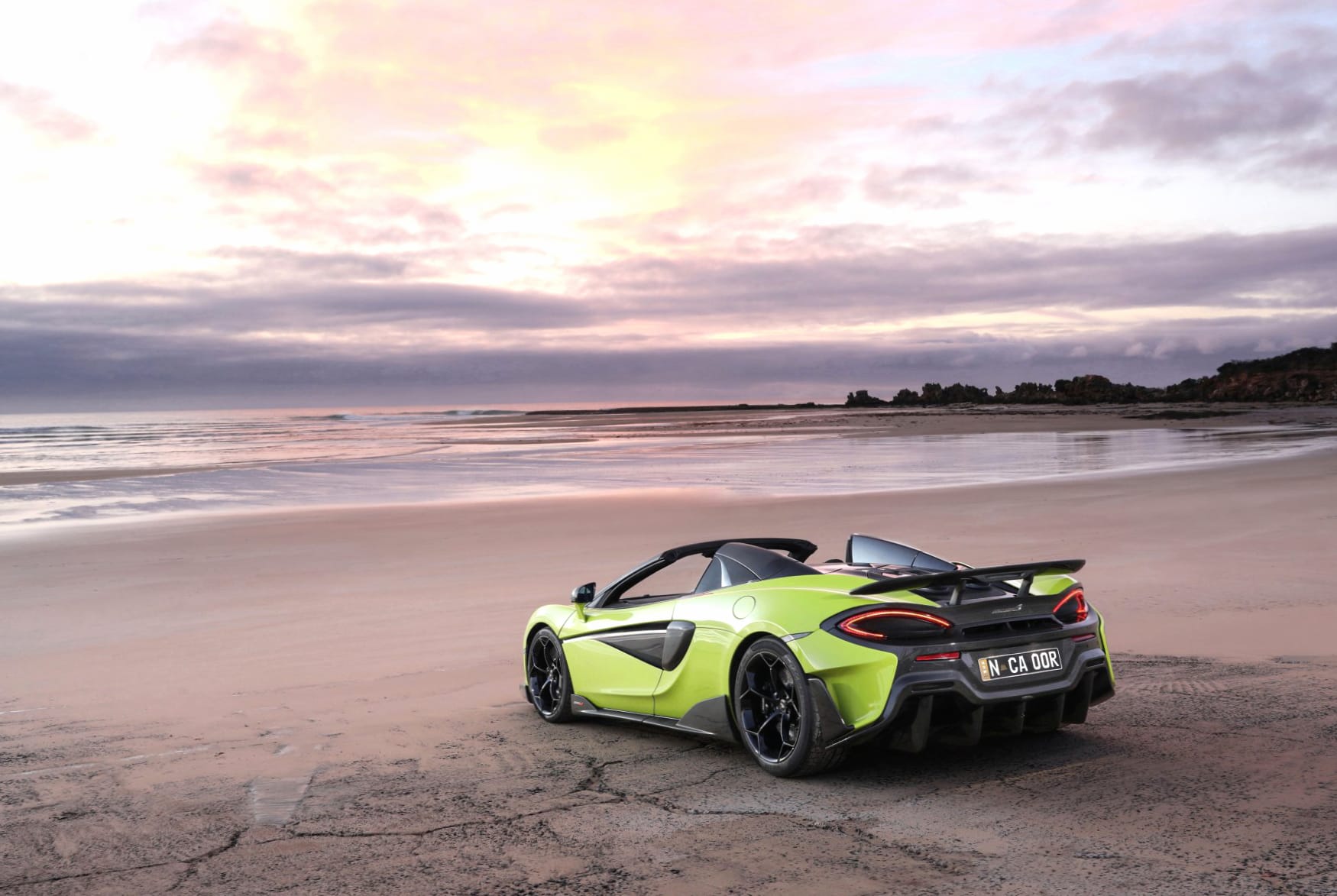 McLaren 600LT at 1152 x 864 size wallpapers HD quality