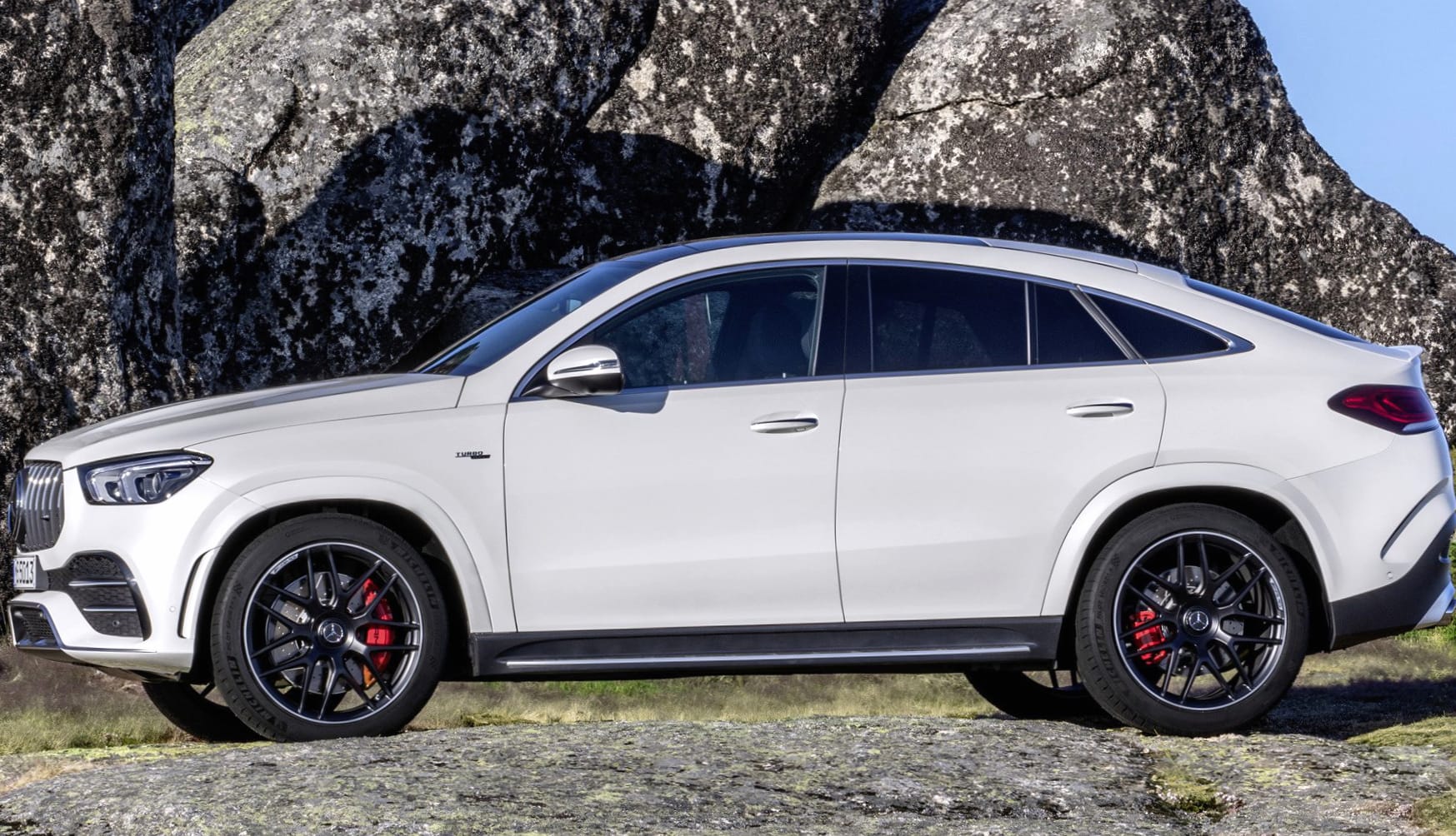 Mercedes-AMG GLE 53 at 1024 x 1024 iPad size wallpapers HD quality