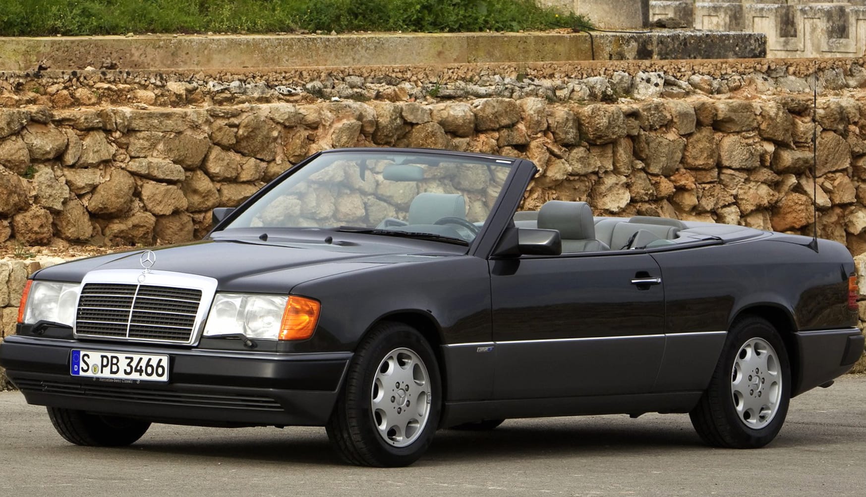 Mercedes-Benz 300 CE-24 Cabriolet at 640 x 1136 iPhone 5 size wallpapers HD quality