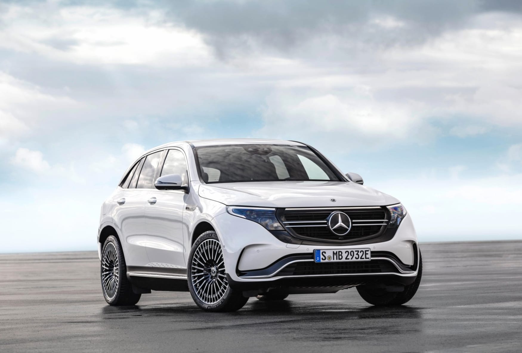 Mercedes-Benz EQC at 1334 x 750 iPhone 7 size wallpapers HD quality