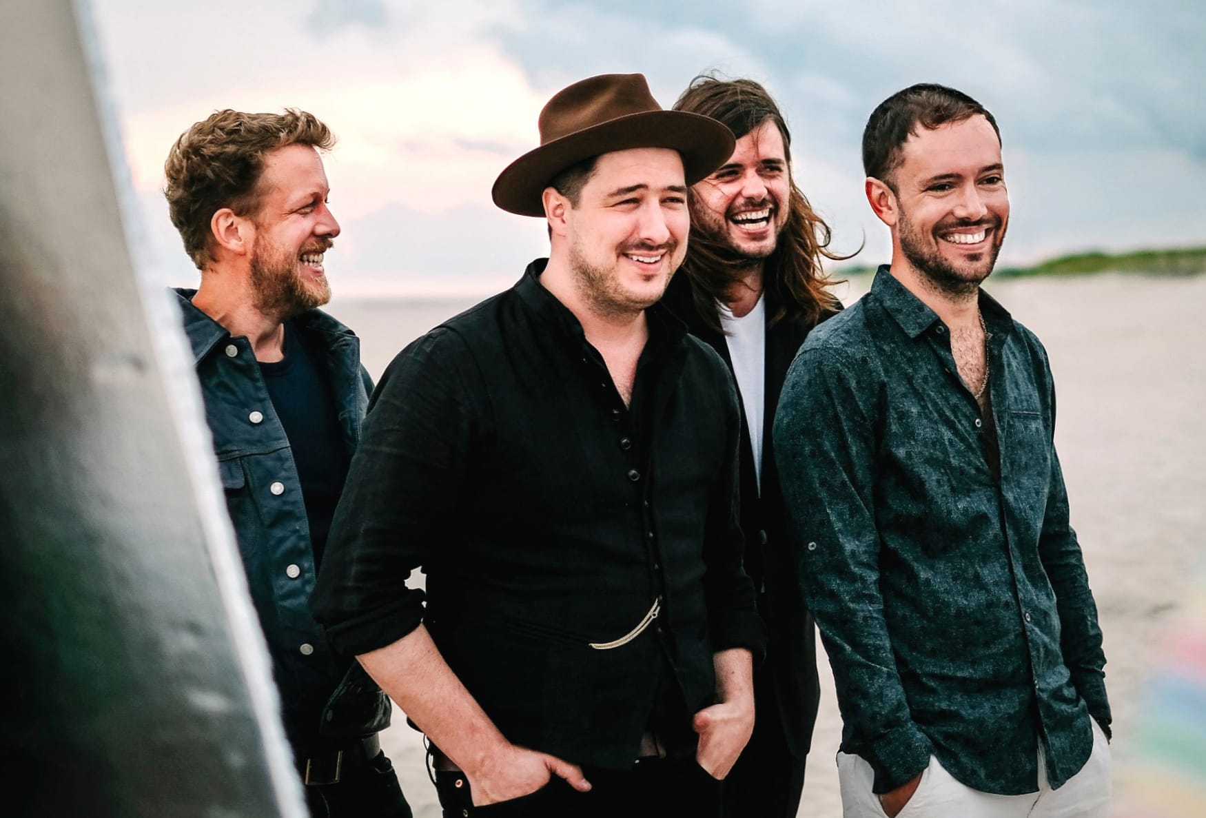 Mumford Sons at 2048 x 2048 iPad size wallpapers HD quality