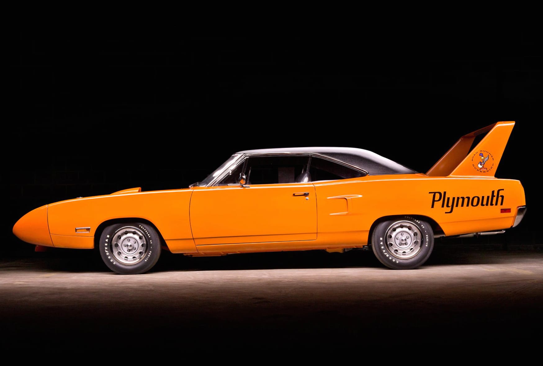 Plymouth Superbird at 1024 x 1024 iPad size wallpapers HD quality