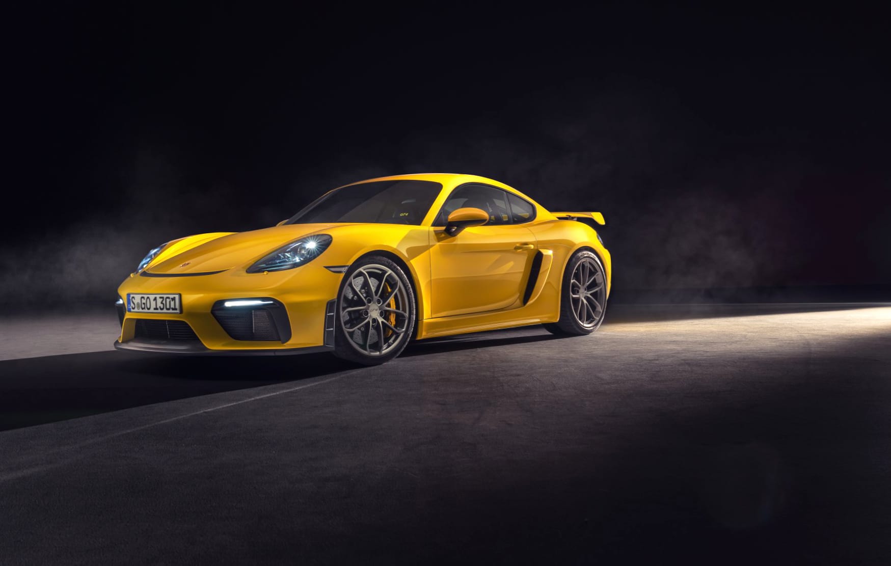 Porsche 718 Cayman at 1600 x 1200 size wallpapers HD quality