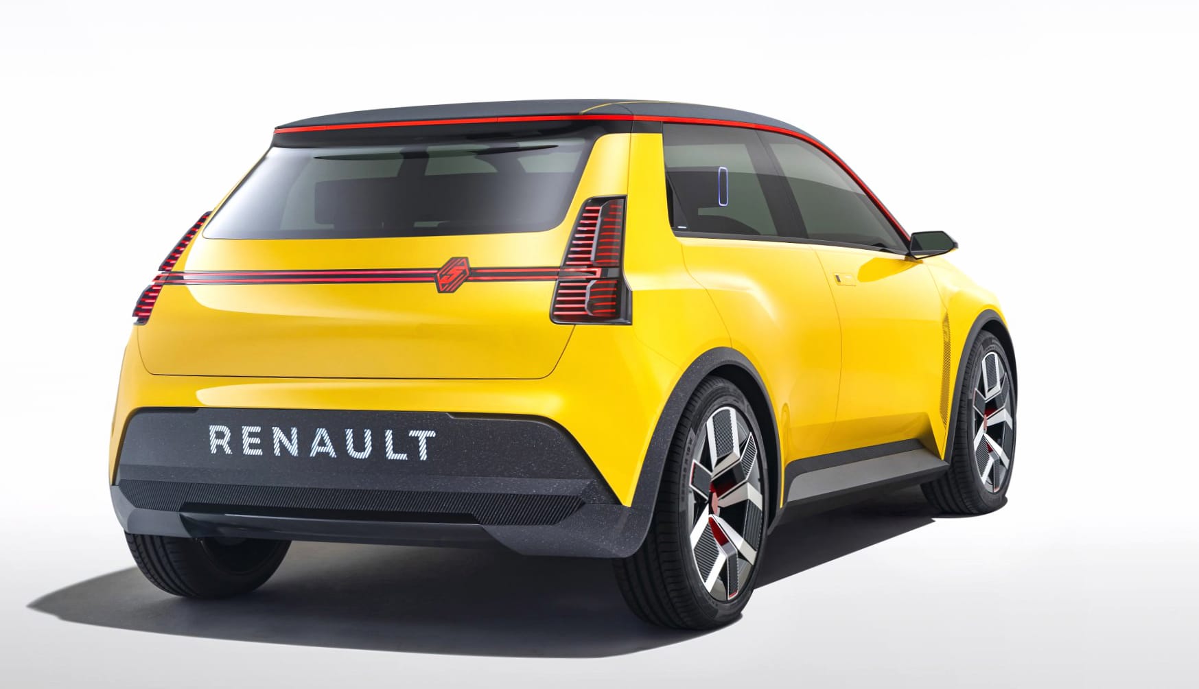 Renault 5 at 640 x 960 iPhone 4 size wallpapers HD quality