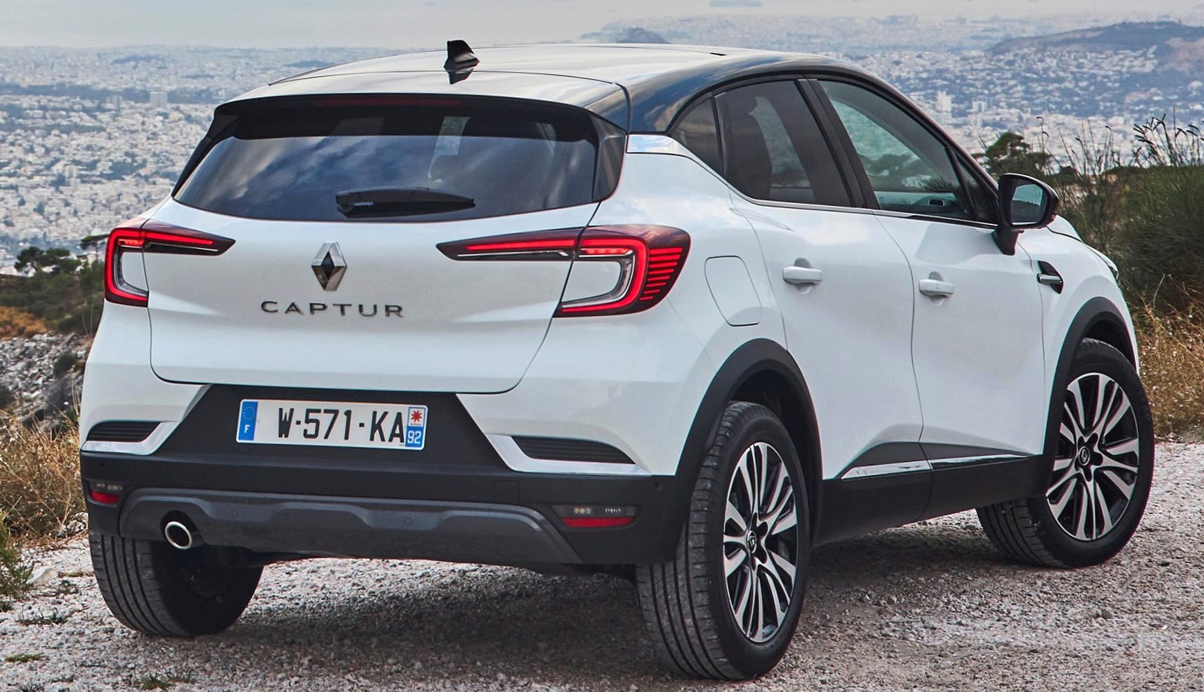 Renault Captur Initiale Paris at 320 x 480 iPhone size wallpapers HD quality