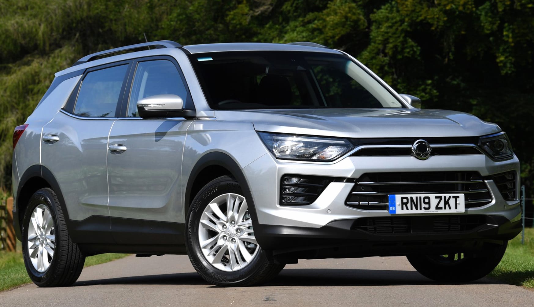 SsangYong Korando at 750 x 1334 iPhone 6 size wallpapers HD quality