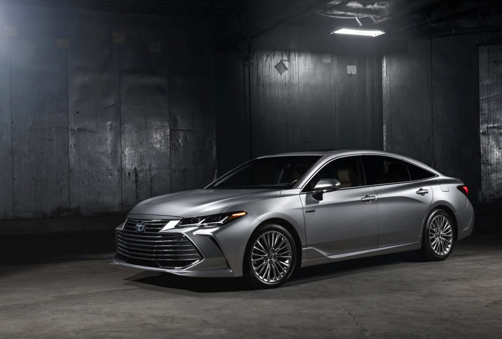 Toyota Avalon at 1600 x 1200 size wallpapers HD quality