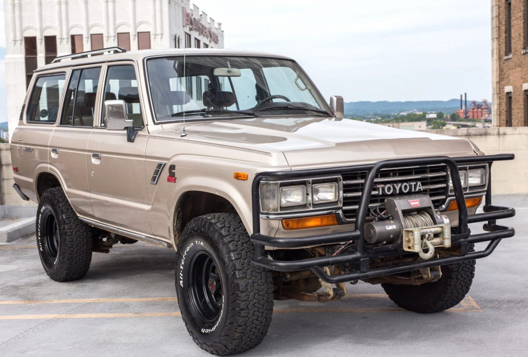 Toyota Land Cruiser FJ62 at 640 x 1136 iPhone 5 size wallpapers HD quality