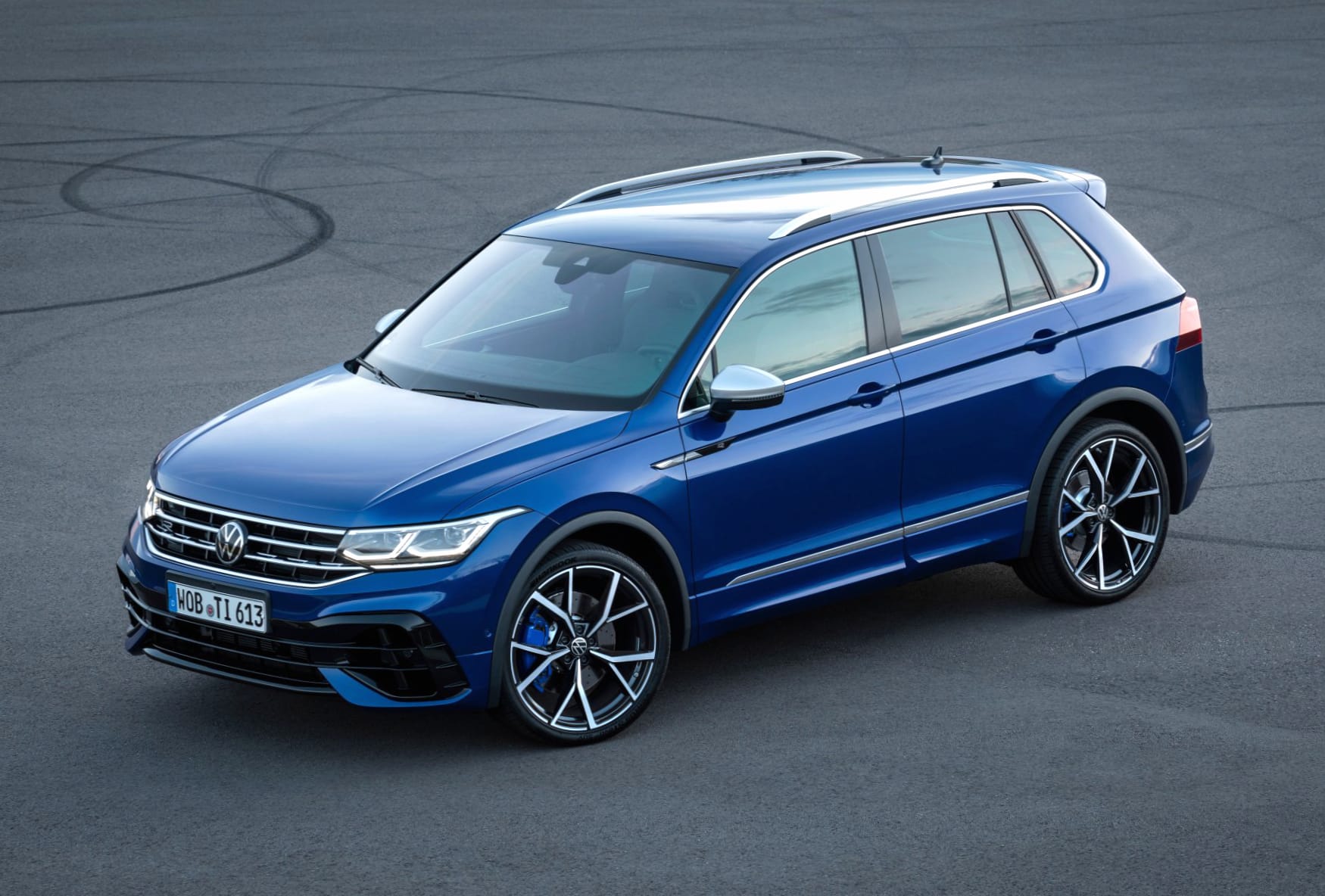 Volkswagen Tiguan R-Line at 1152 x 864 size wallpapers HD quality