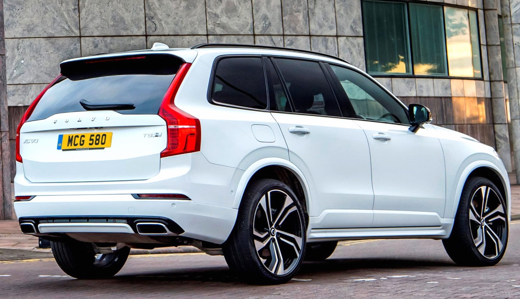 Volvo XC90 Twin Engine R-Design at 1152 x 864 size wallpapers HD quality