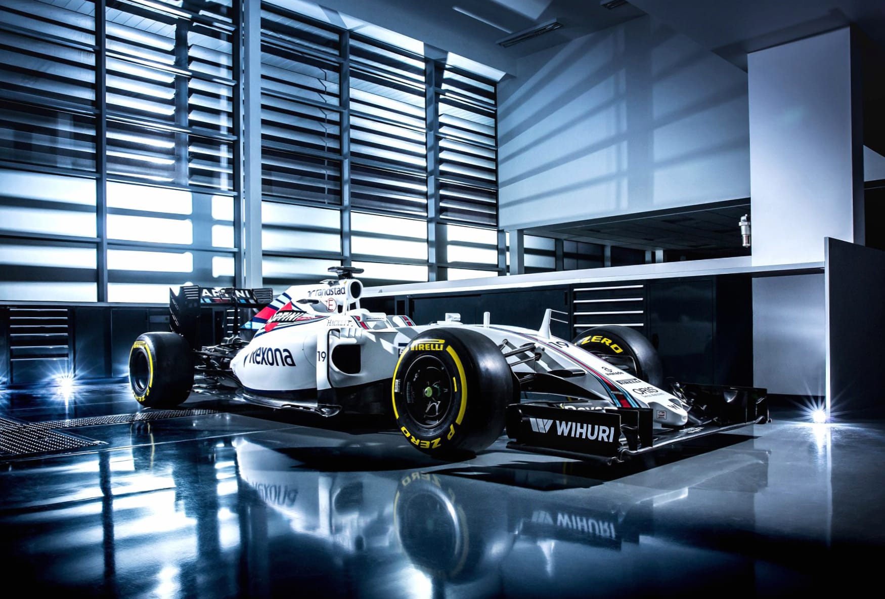 Williams FW38 wallpapers HD quality