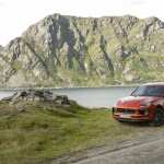 Porsche Macan S wallpaper