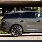 Lincoln Aviator Black Label wallpapers