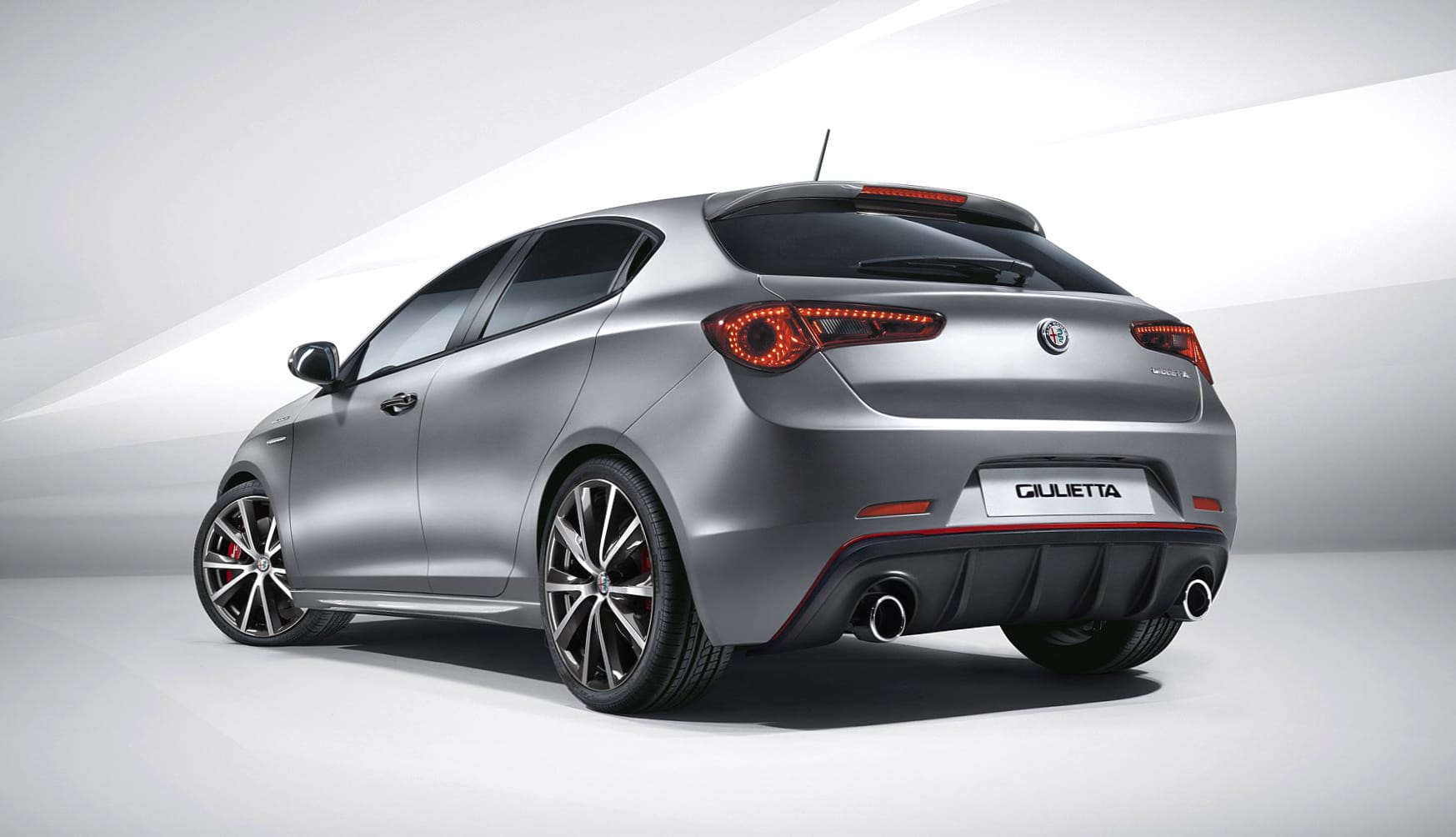 Alfa Romeo Giulietta Veloce at 1334 x 750 iPhone 7 size wallpapers HD quality