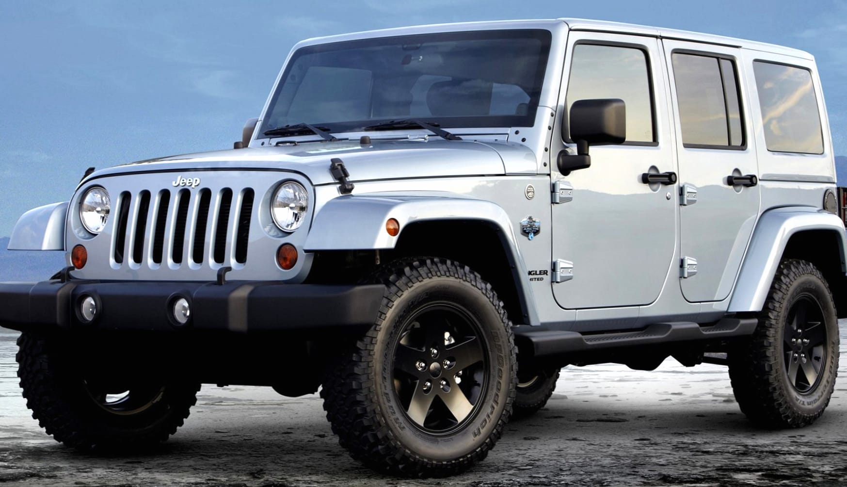 Jeep Wrangler Unlimited Arctic at 1024 x 1024 iPad size wallpapers HD quality