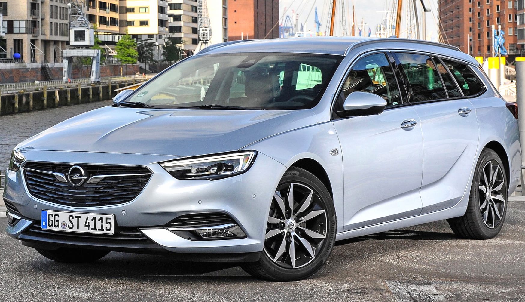 Opel Insignia Turbo D Sports Tourer at 320 x 480 iPhone size wallpapers HD quality