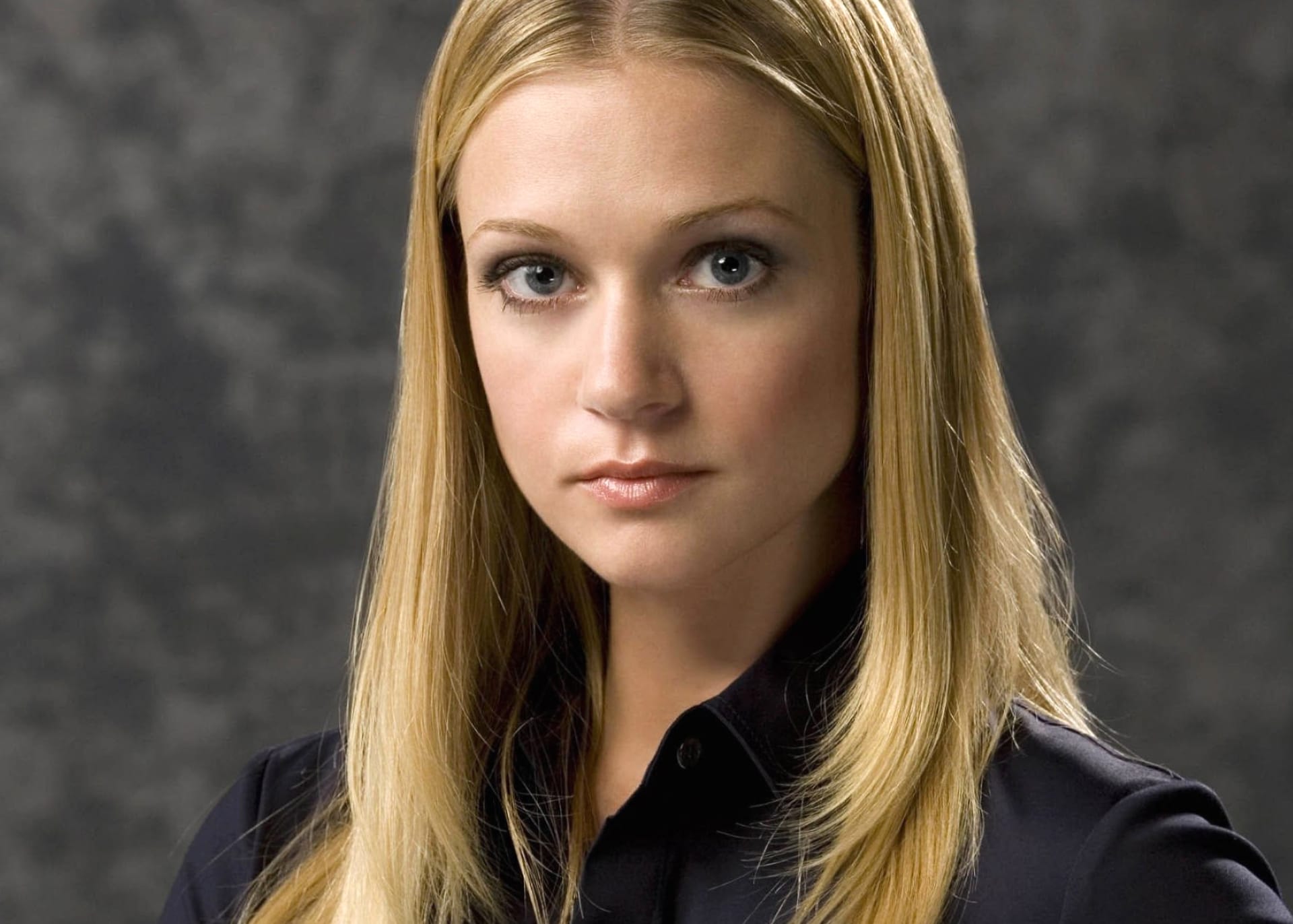 A.J. Cook at 1152 x 864 size wallpapers HD quality