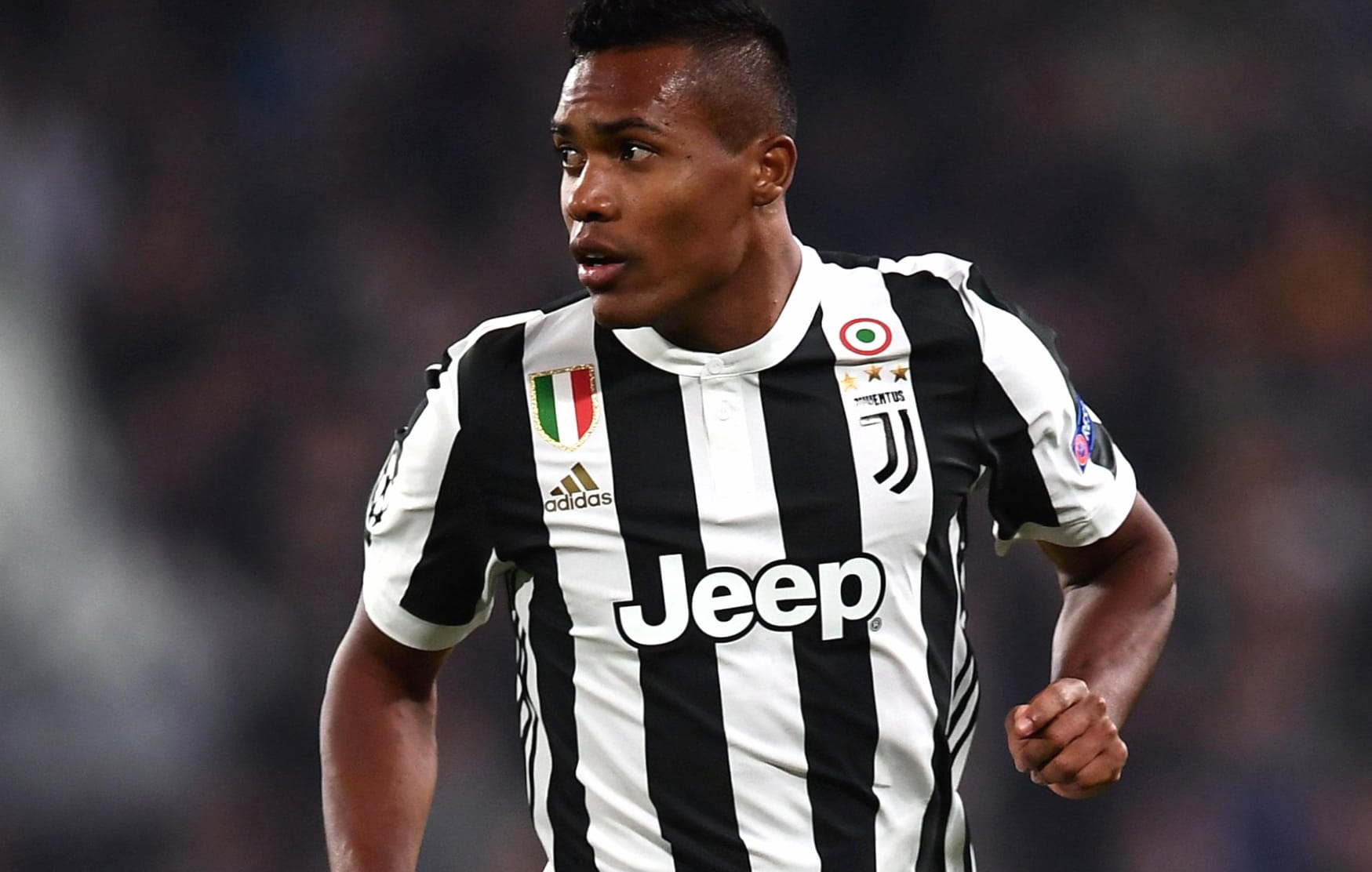 Alex Sandro at 1280 x 960 size wallpapers HD quality