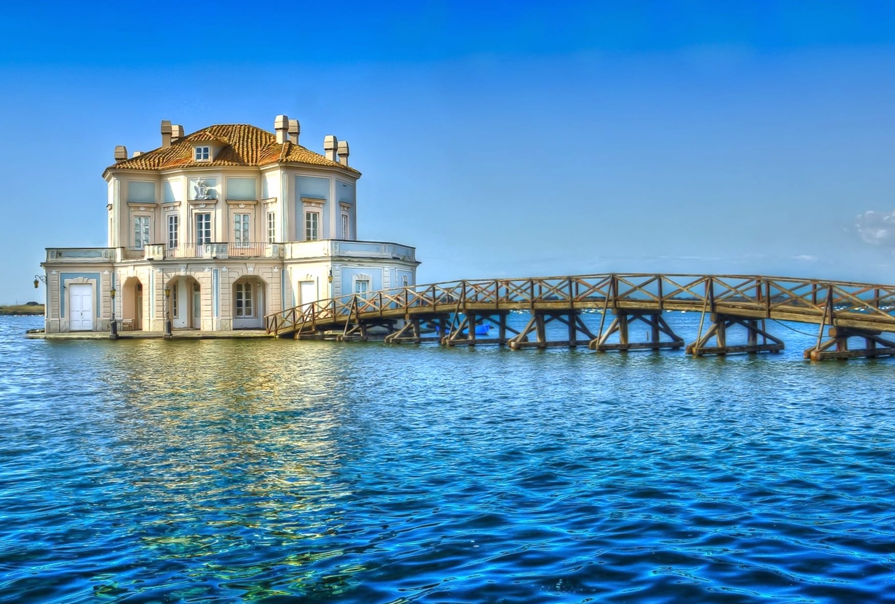 Casina Vanvitelliana at 320 x 480 iPhone size wallpapers HD quality