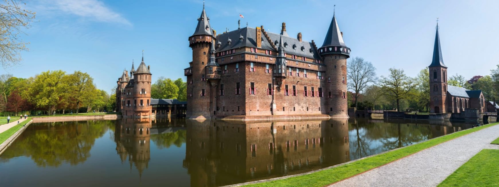 Castle De Haar at 750 x 1334 iPhone 6 size wallpapers HD quality