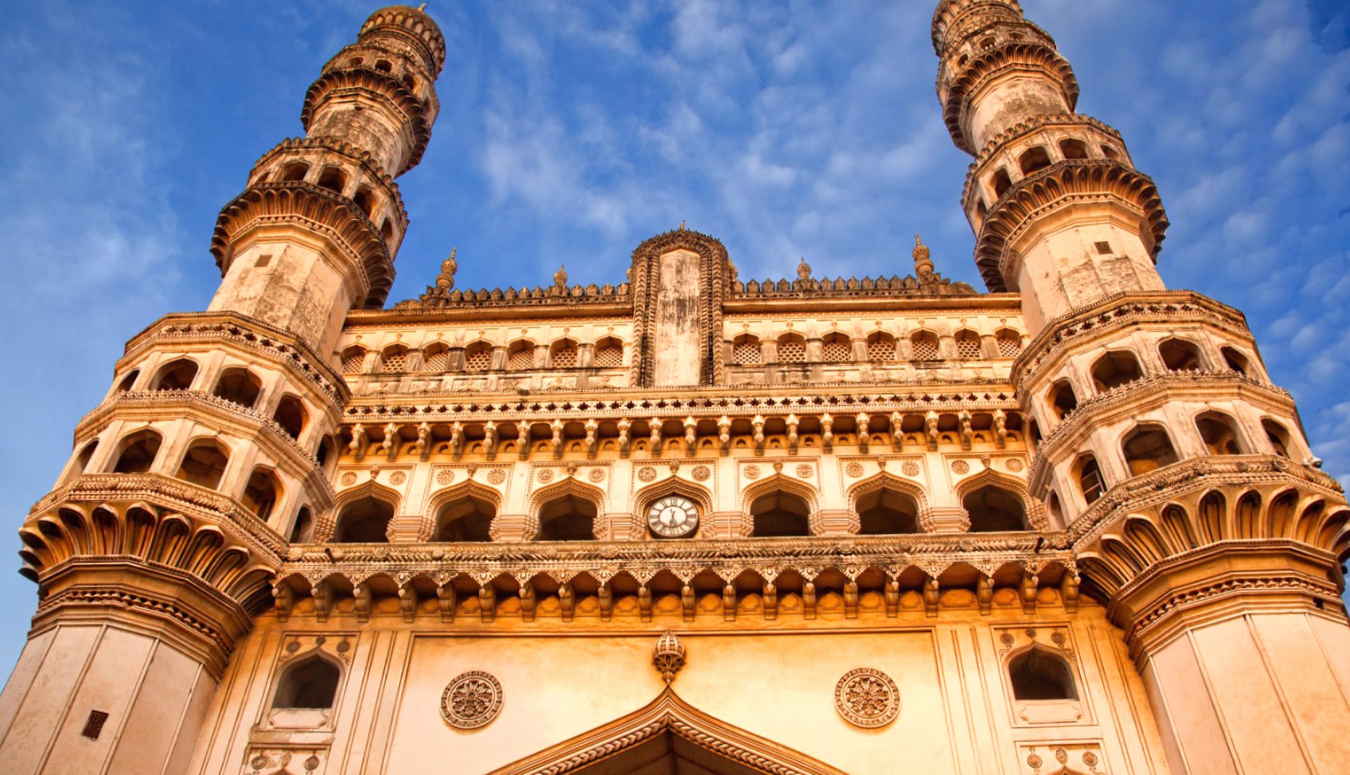 Charminar at 1334 x 750 iPhone 7 size wallpapers HD quality