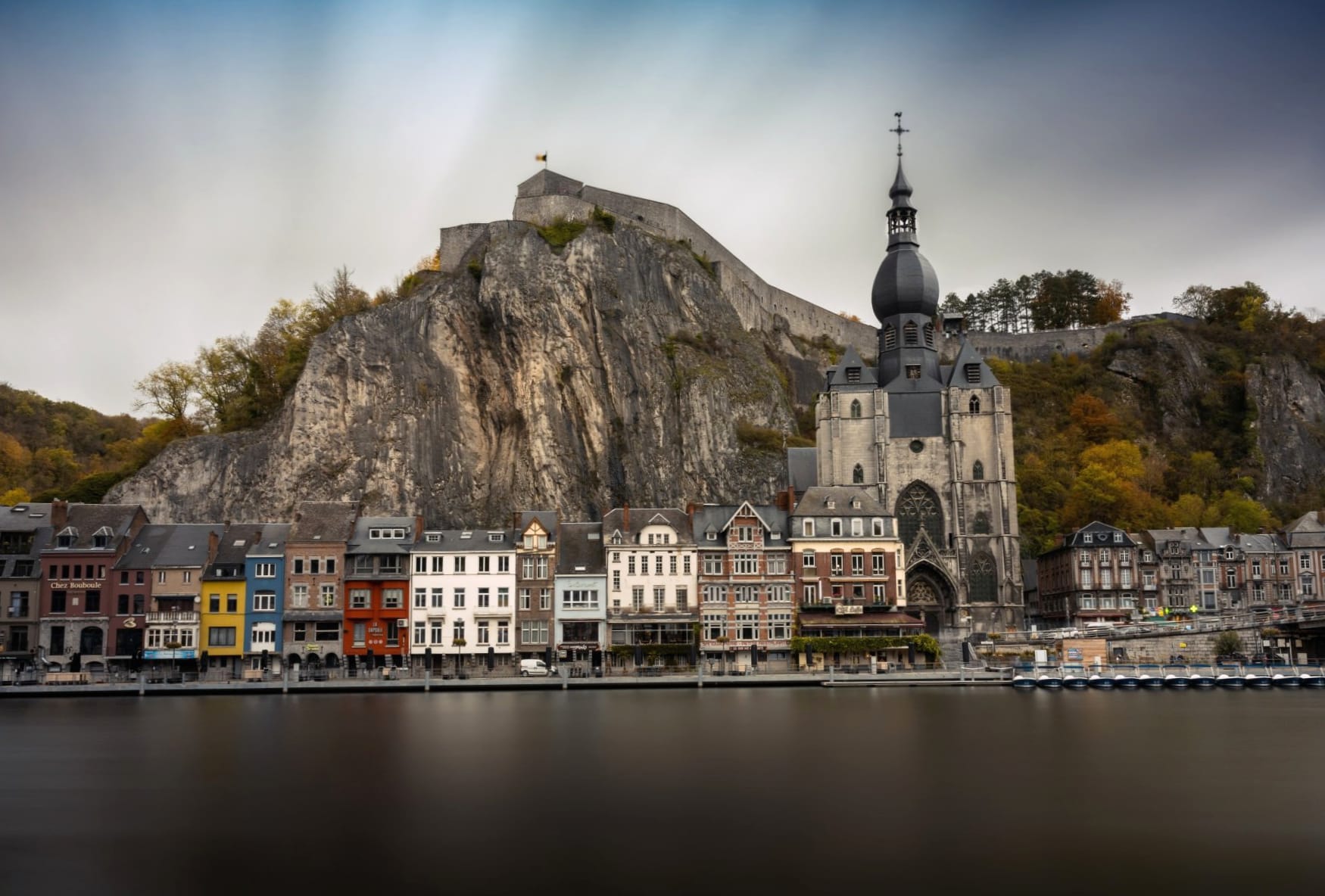 Dinant at 640 x 960 iPhone 4 size wallpapers HD quality