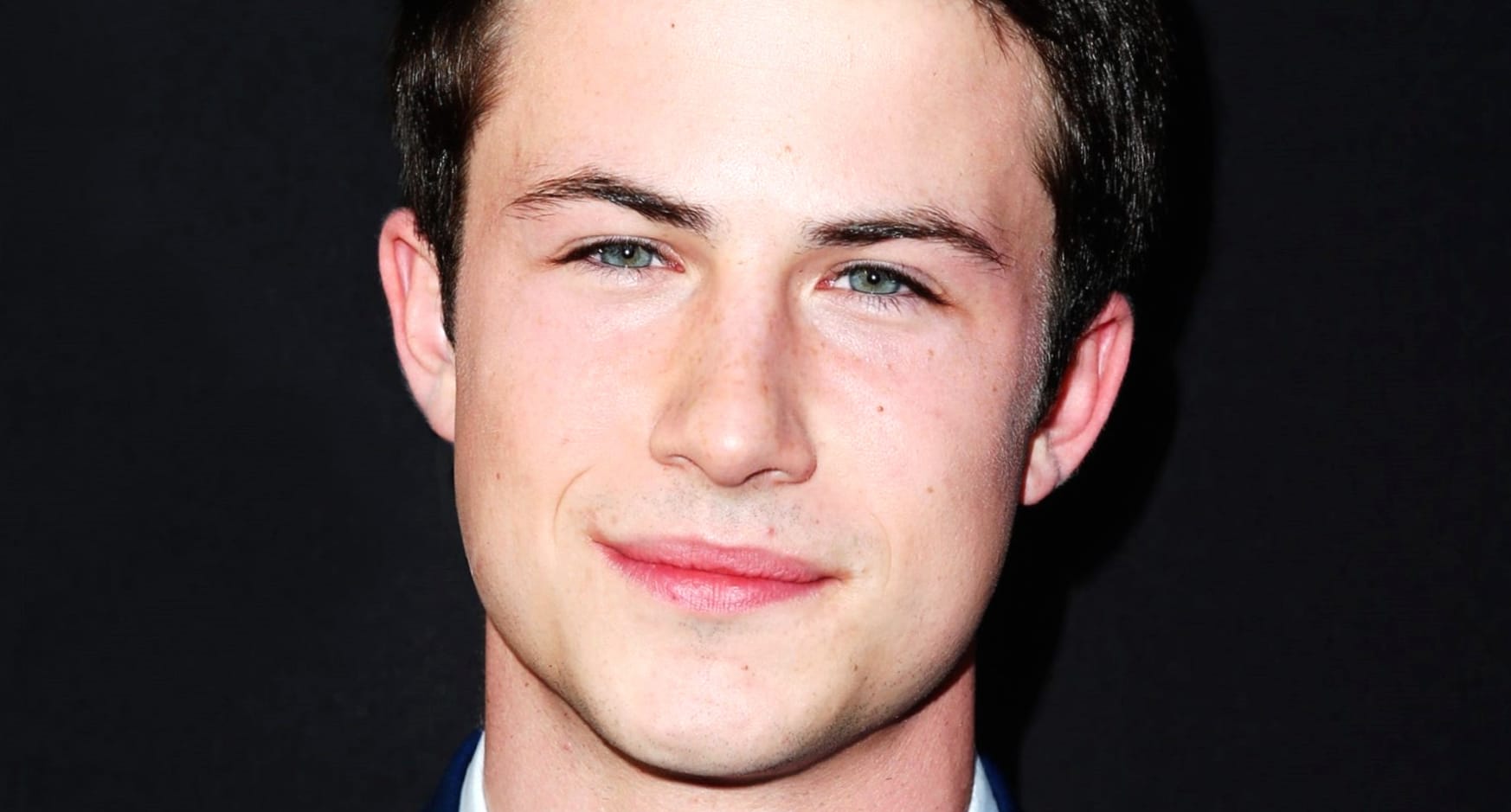 Dylan Minnette at 750 x 1334 iPhone 6 size wallpapers HD quality