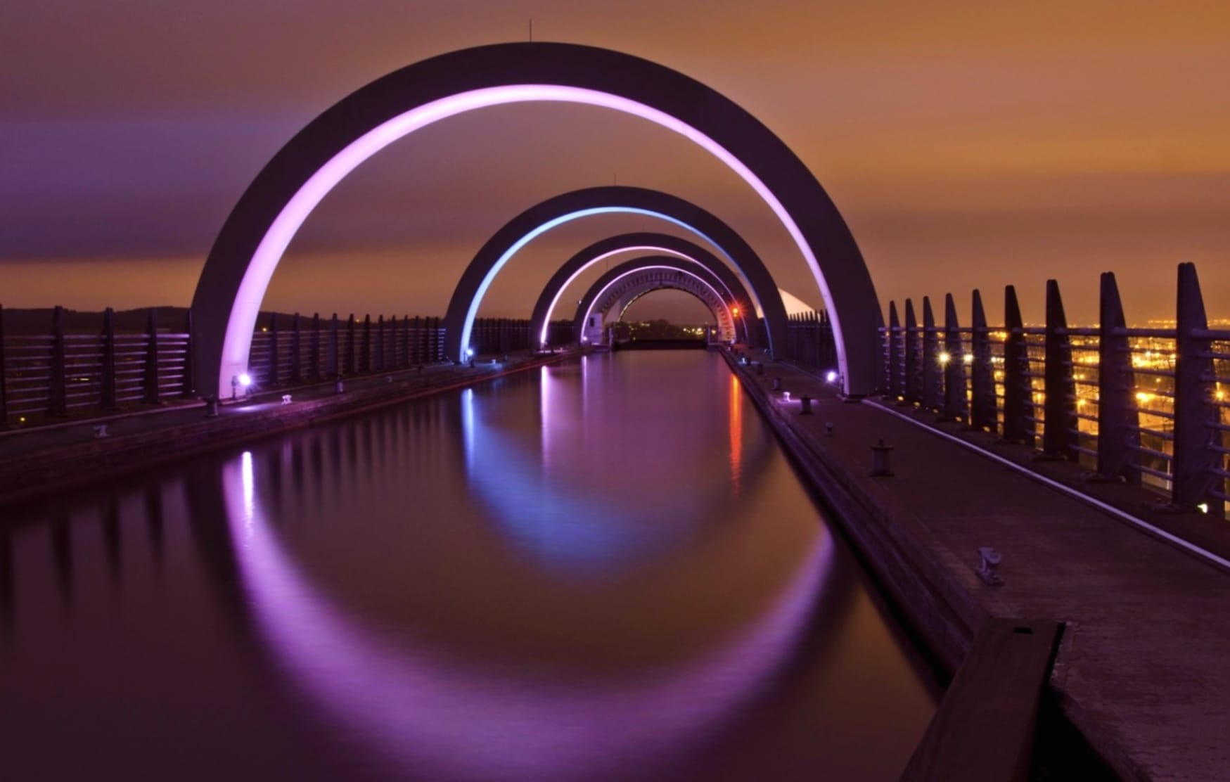 Falkirk Wheel at 1600 x 1200 size wallpapers HD quality