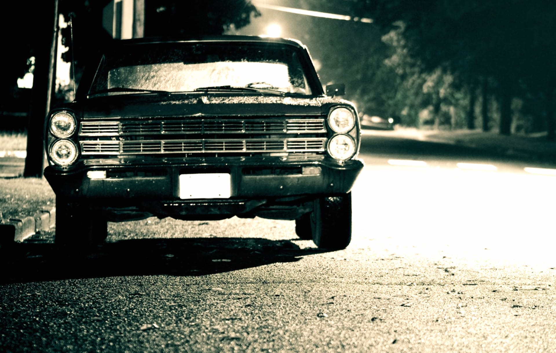 Ford Galaxie at 640 x 960 iPhone 4 size wallpapers HD quality