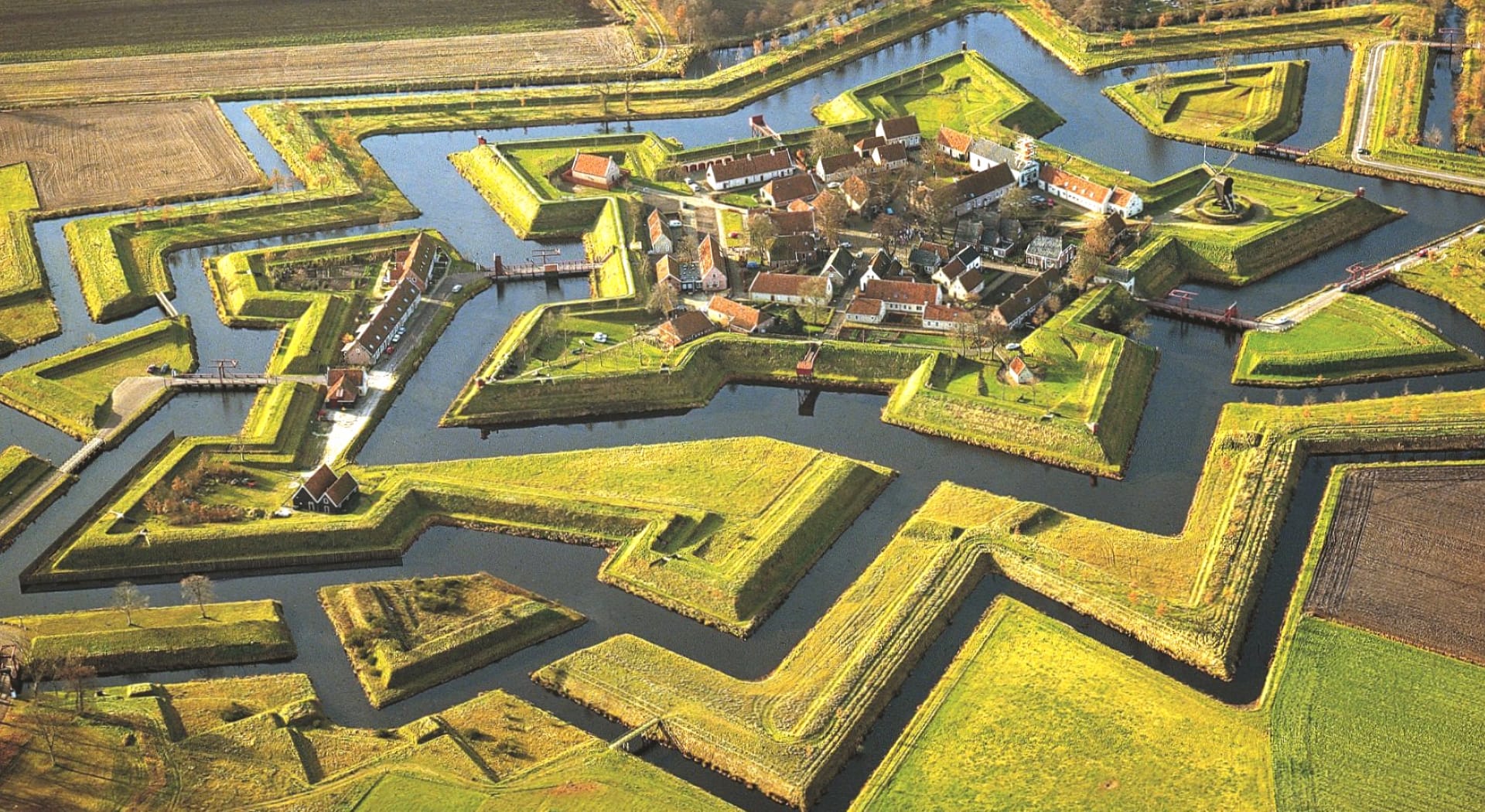 Fort Bourtange at 750 x 1334 iPhone 6 size wallpapers HD quality