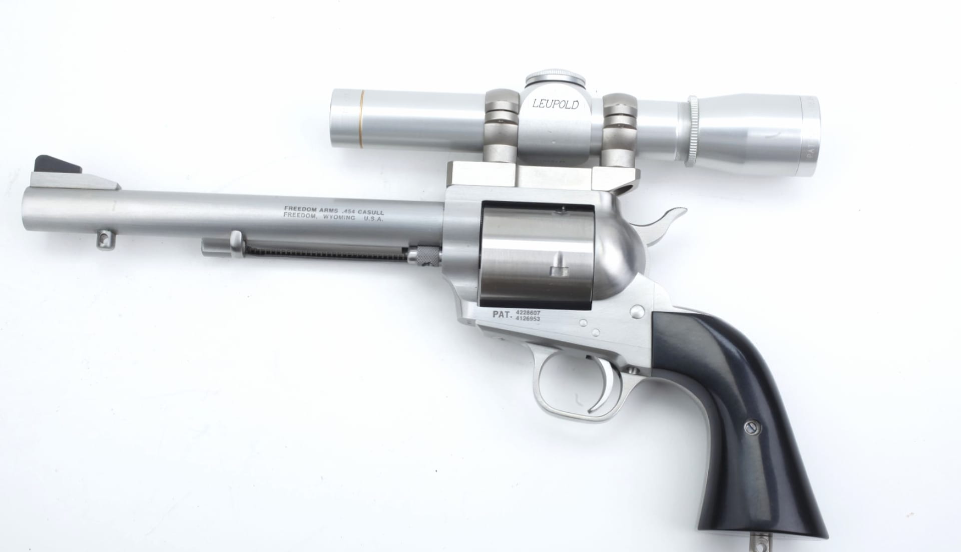 Freedom Arms 454 Casull Revolver at 1280 x 960 size wallpapers HD quality