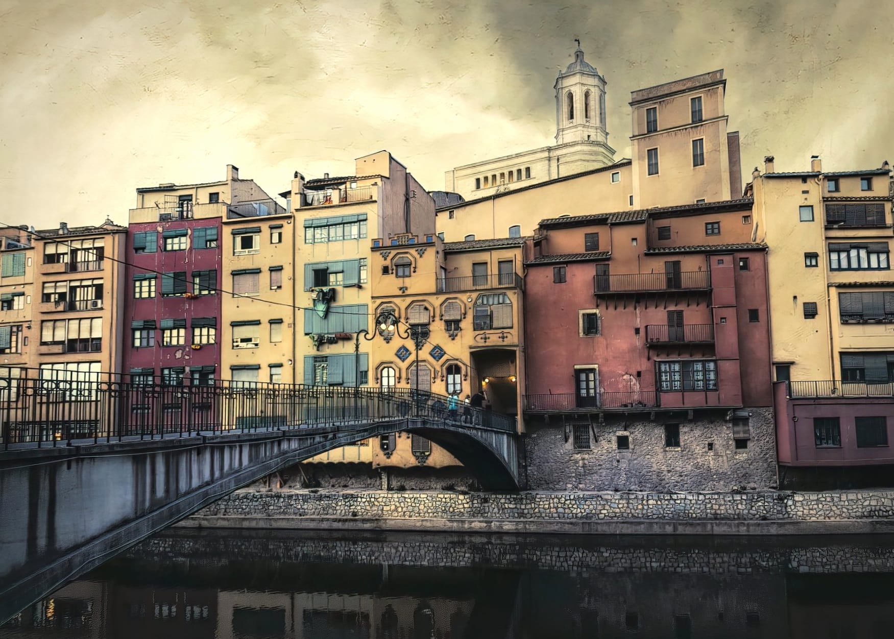 Girona at 320 x 480 iPhone size wallpapers HD quality