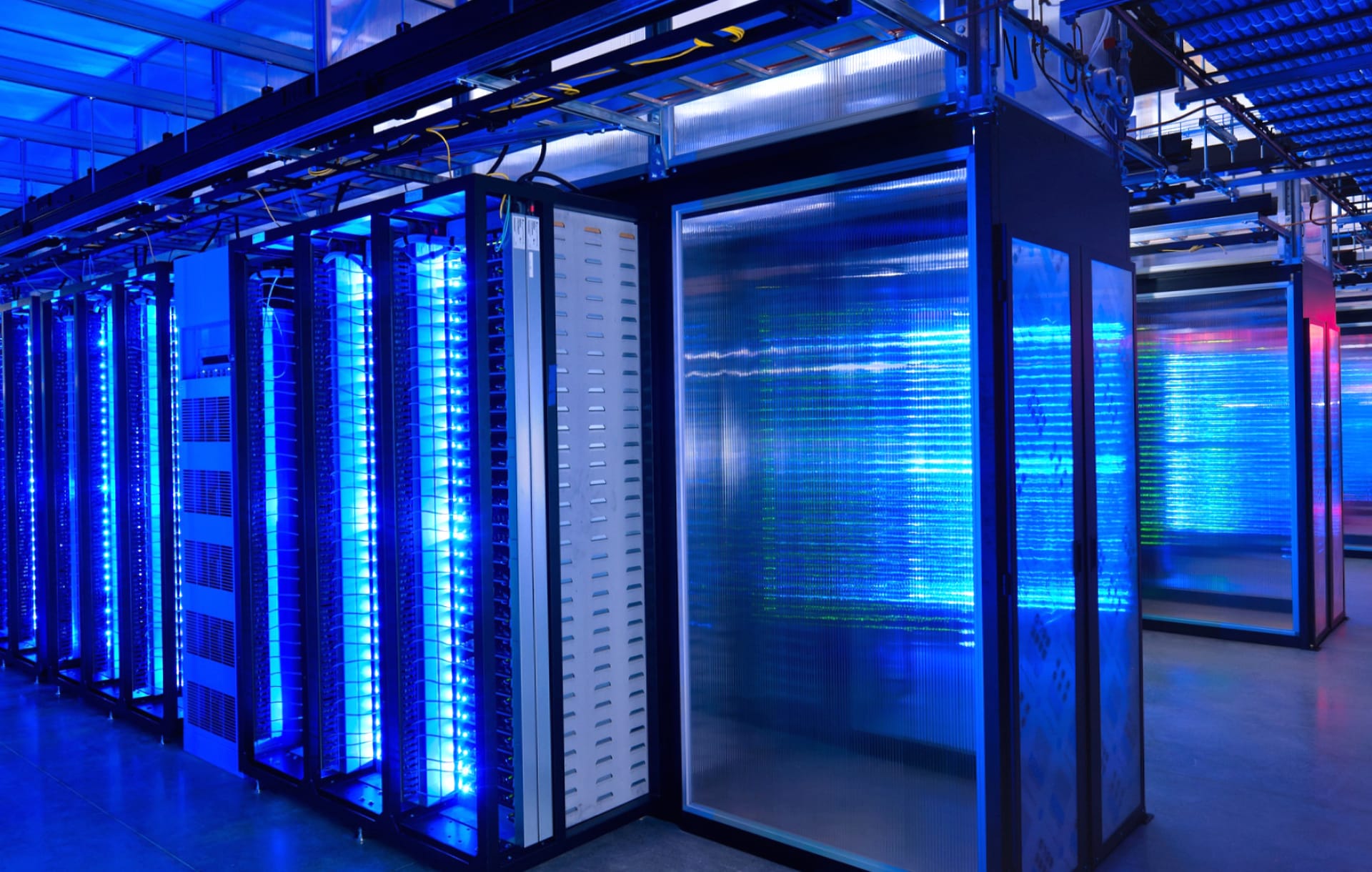 Google Data Center at 1280 x 960 size wallpapers HD quality