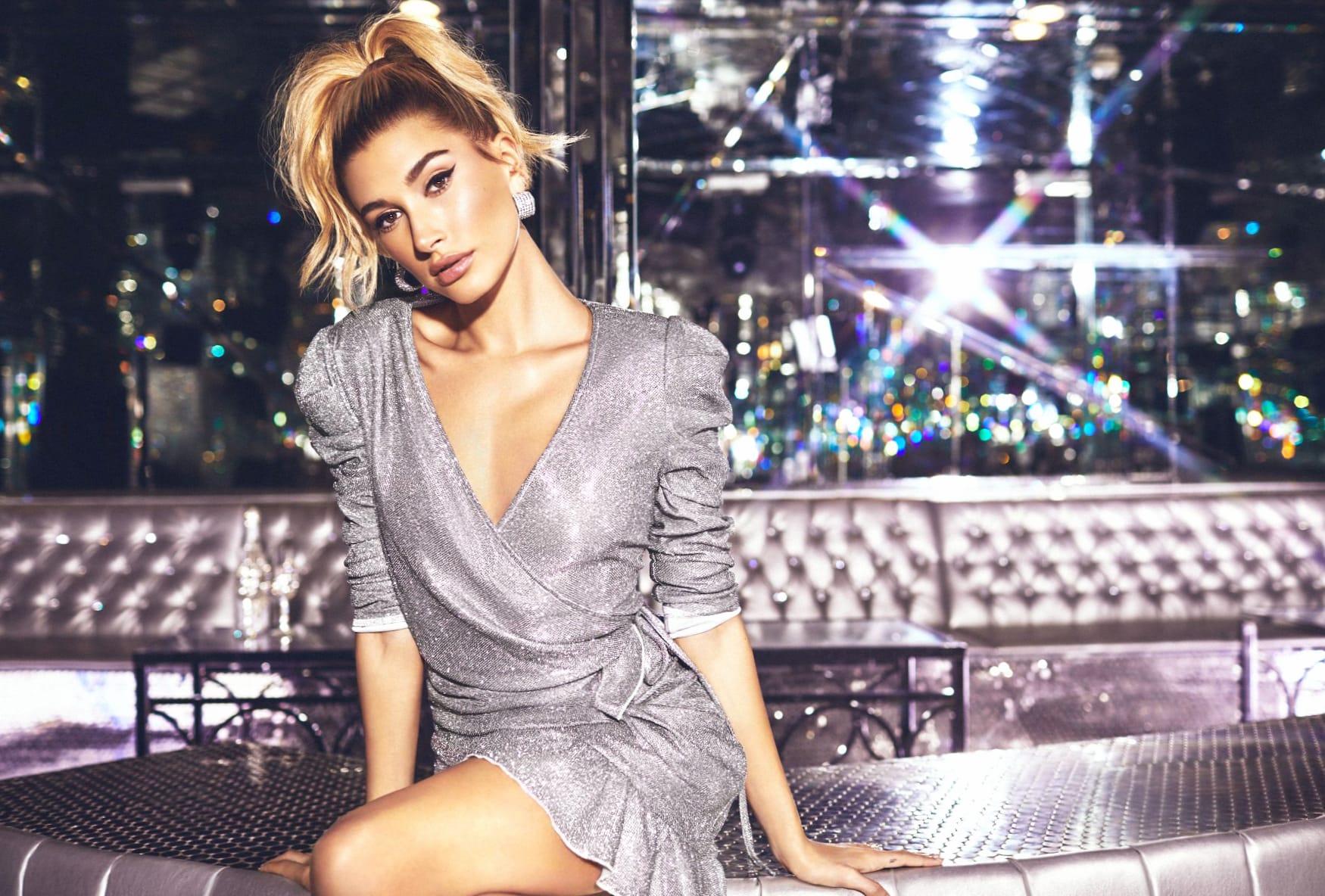 Hailey Baldwin at 750 x 1334 iPhone 6 size wallpapers HD quality
