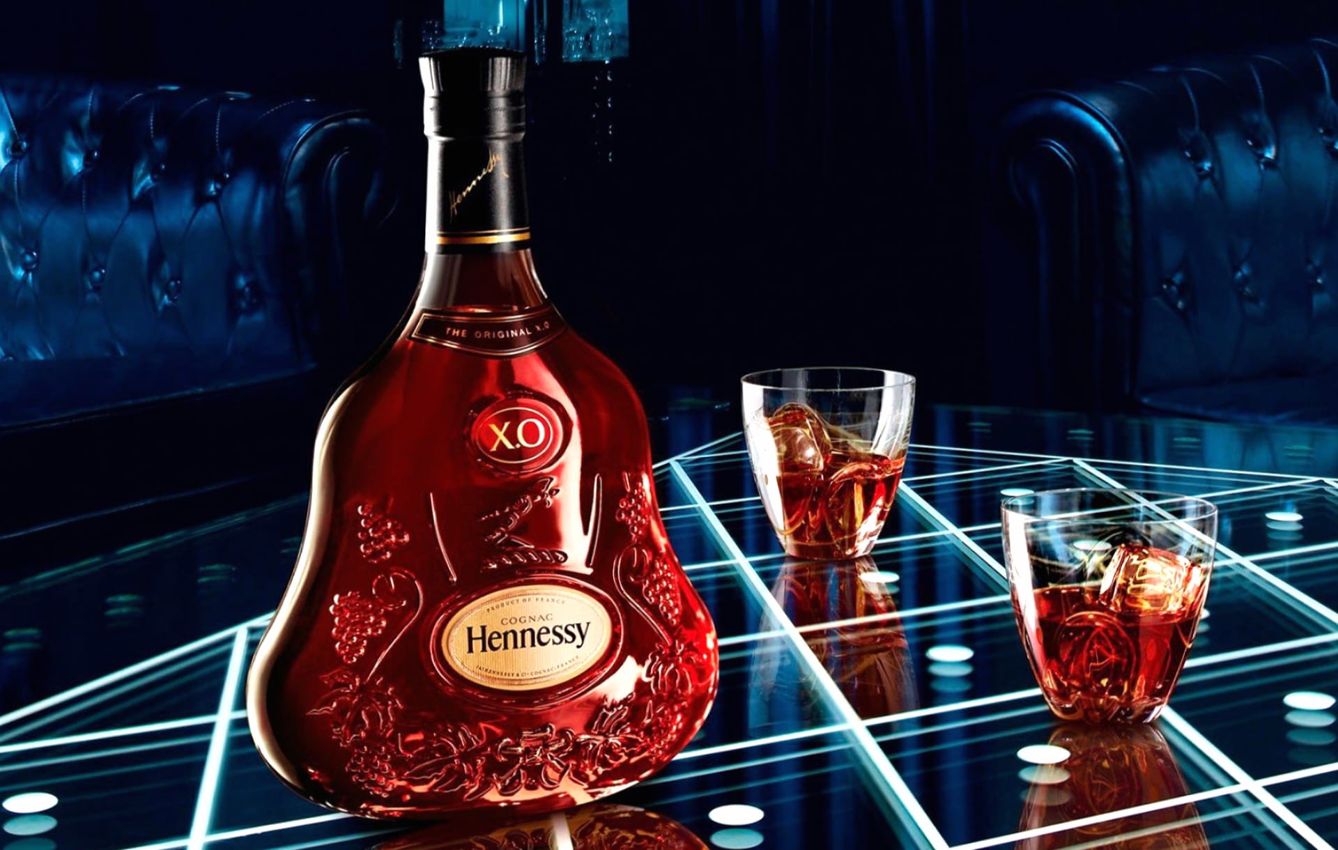 Hennessy at 1600 x 1200 size wallpapers HD quality