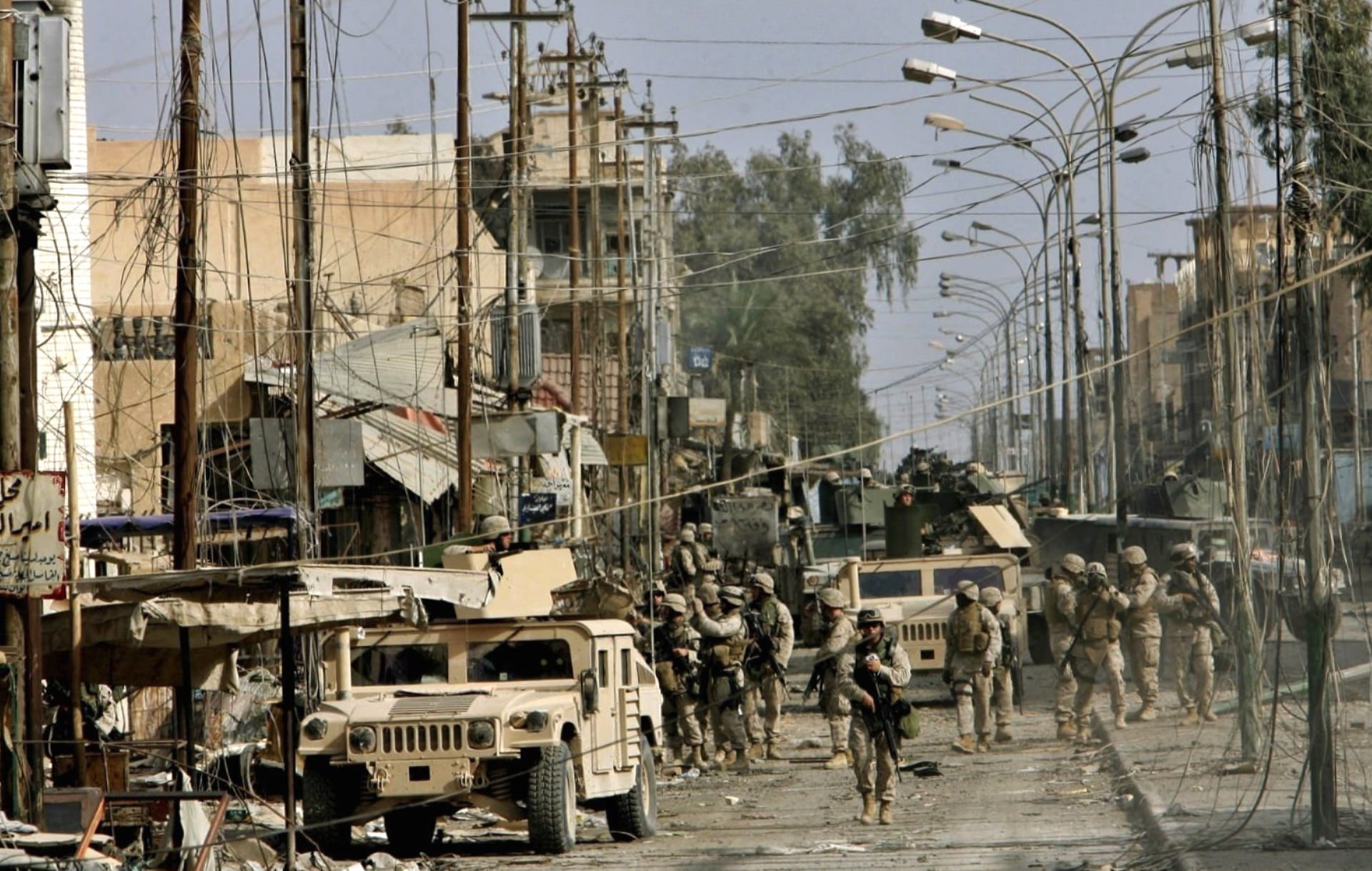 Iraq War at 320 x 480 iPhone size wallpapers HD quality